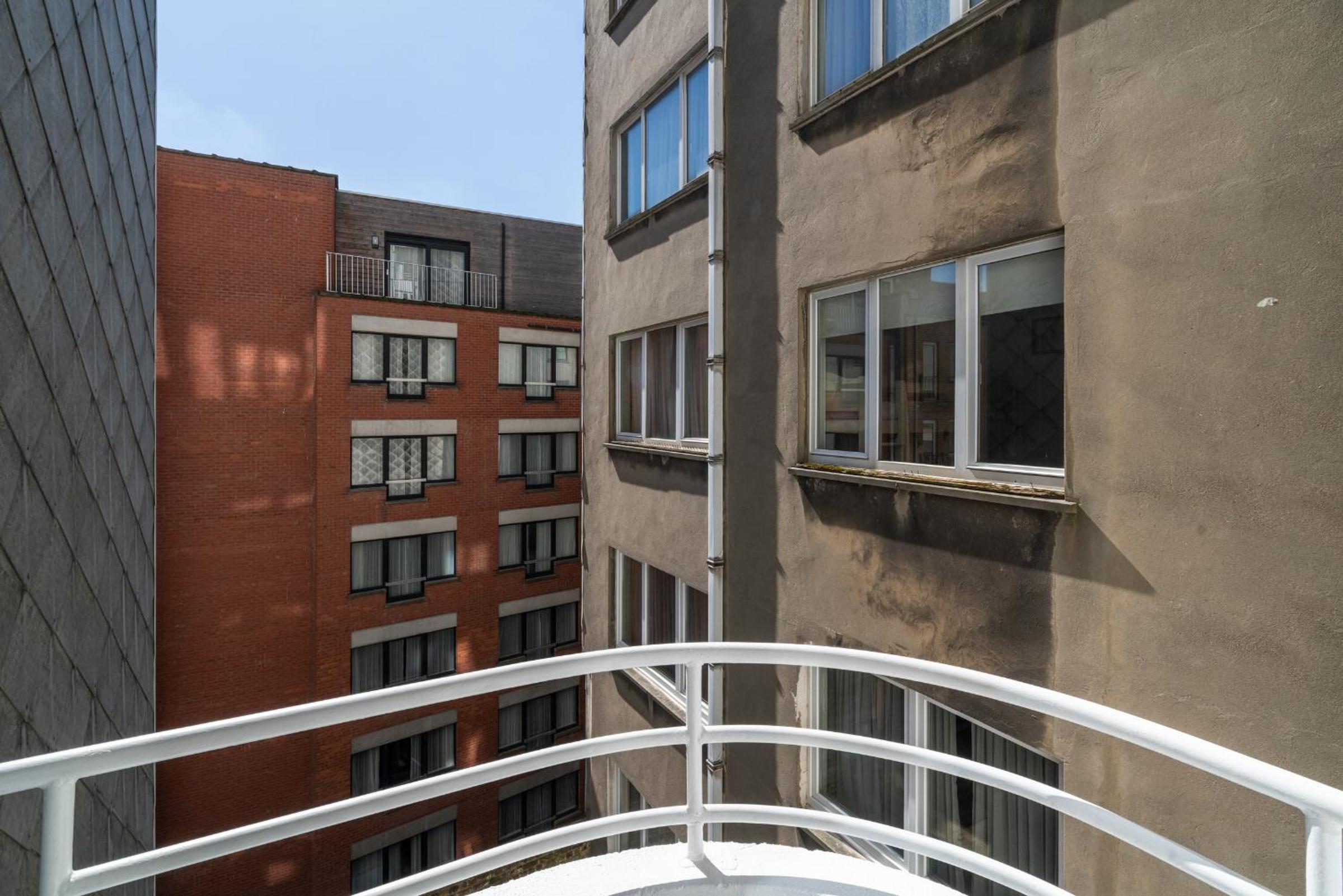 Renovated central seaview appartment 