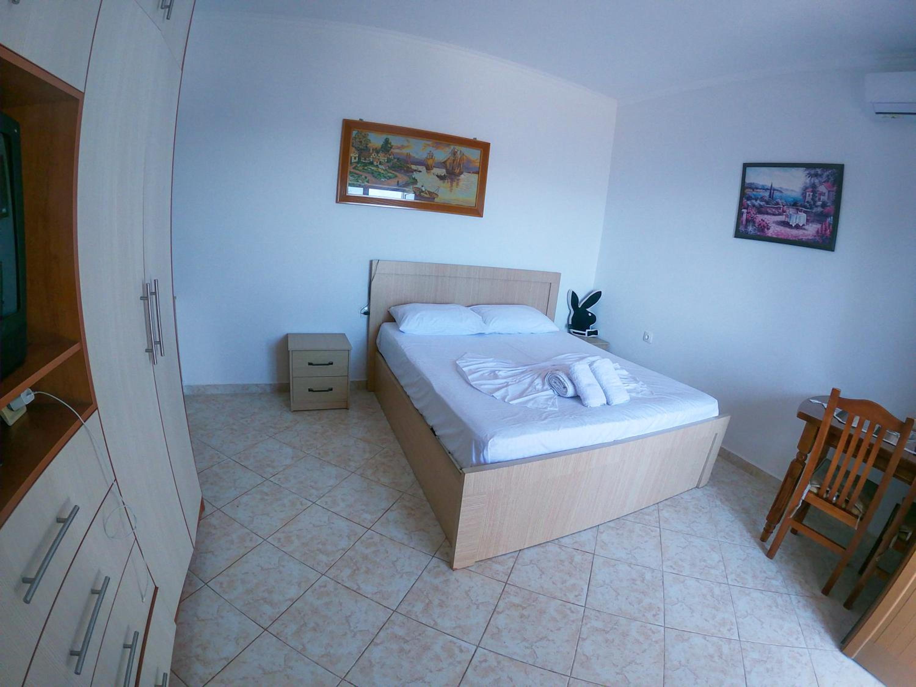 Oceanfront Outlook Rooms