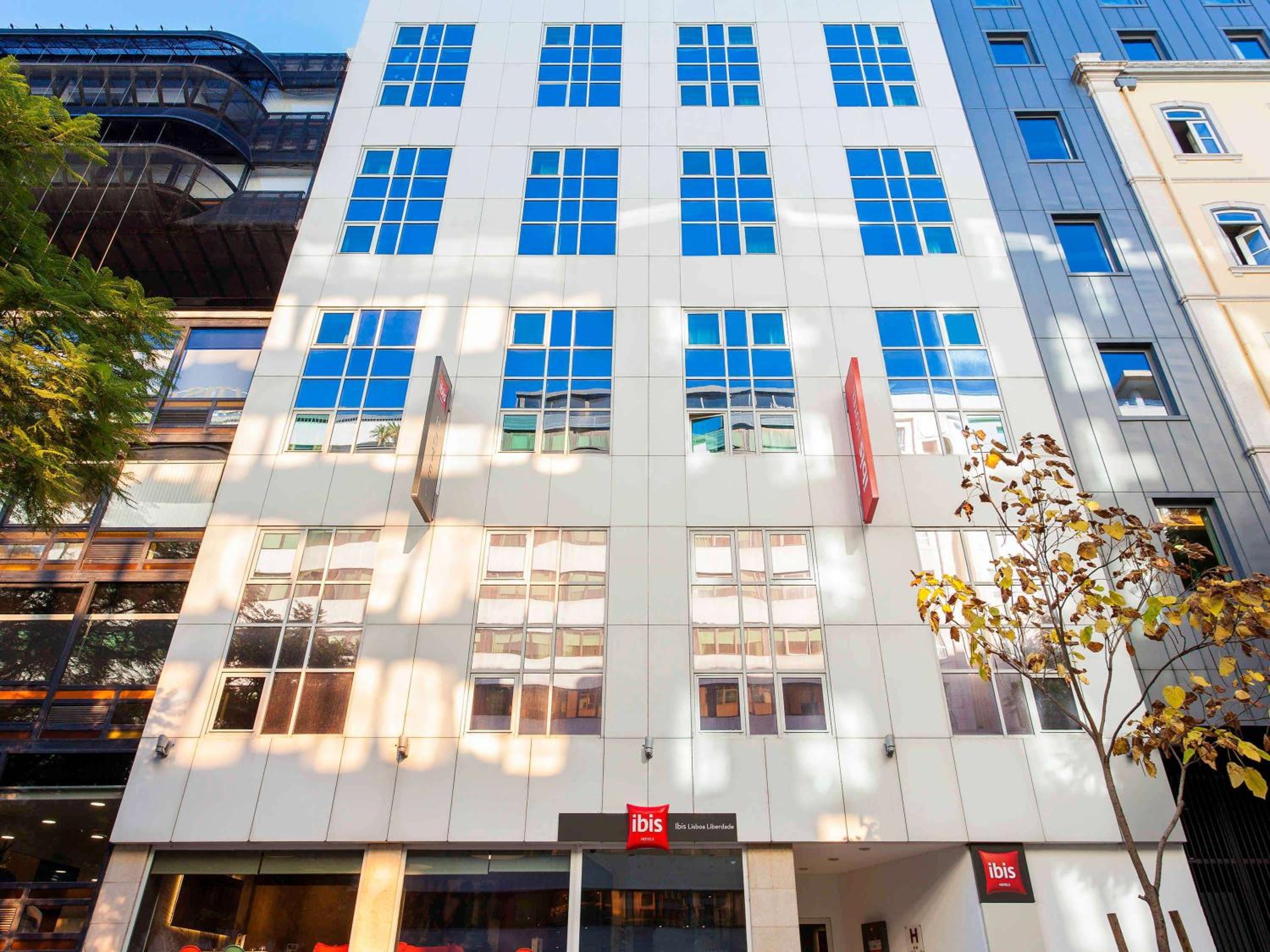 Hotel ibis Lisboa Liberdade - Image 1