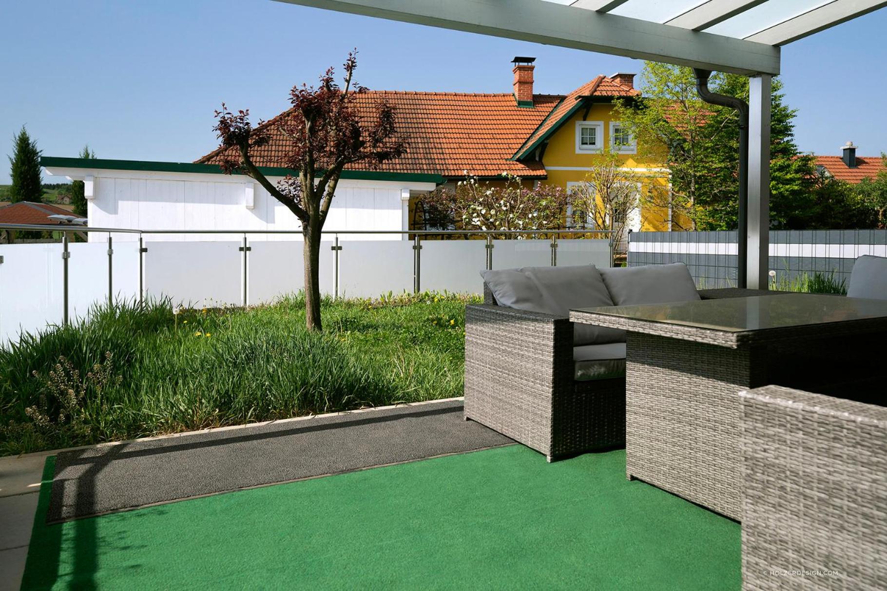 Apartment mit Garten