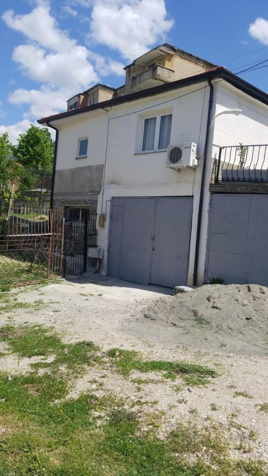 Canyon's house