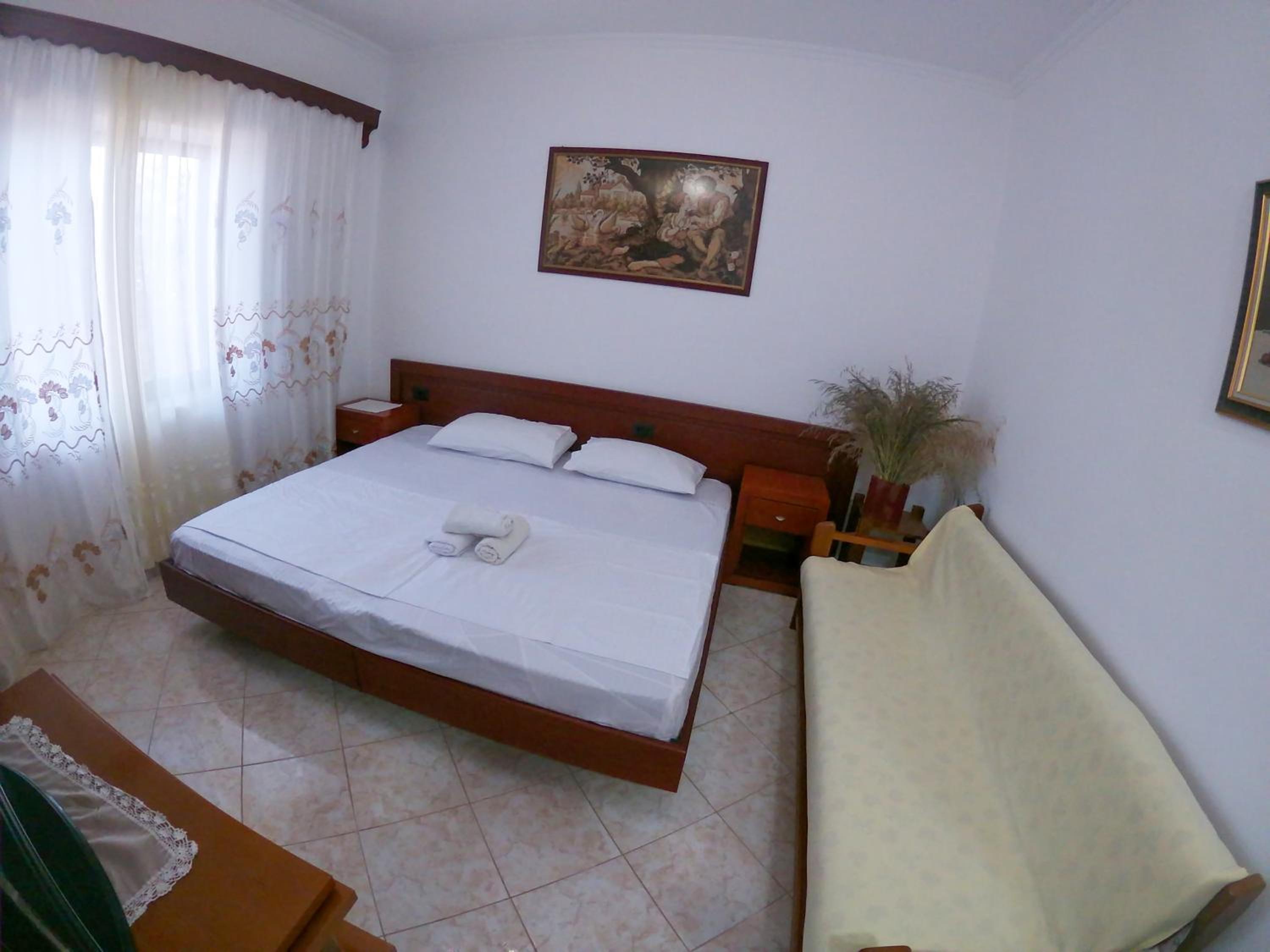 Oceanfront Outlook Rooms