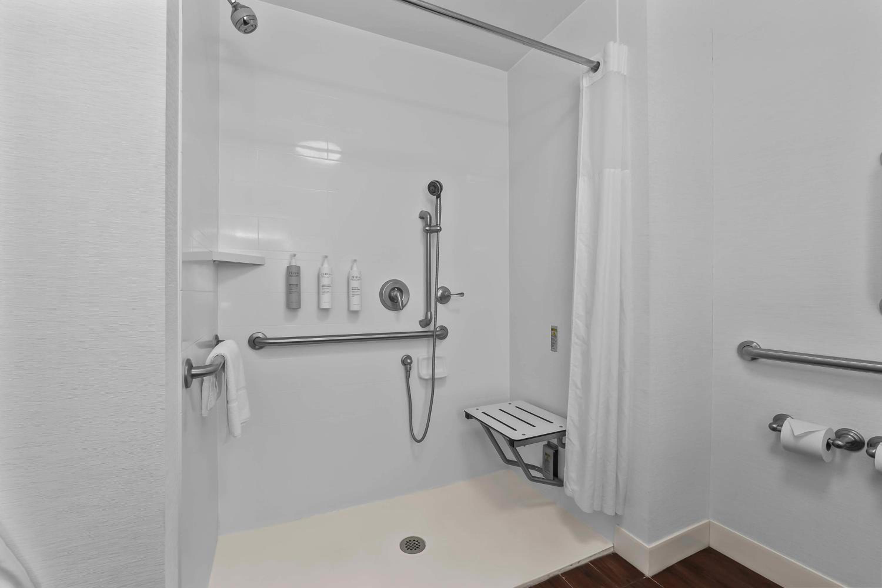 Cape Girardeau Vacations - Hampton Inn Cape Girardeau I-55 East, MO - Property Image 6