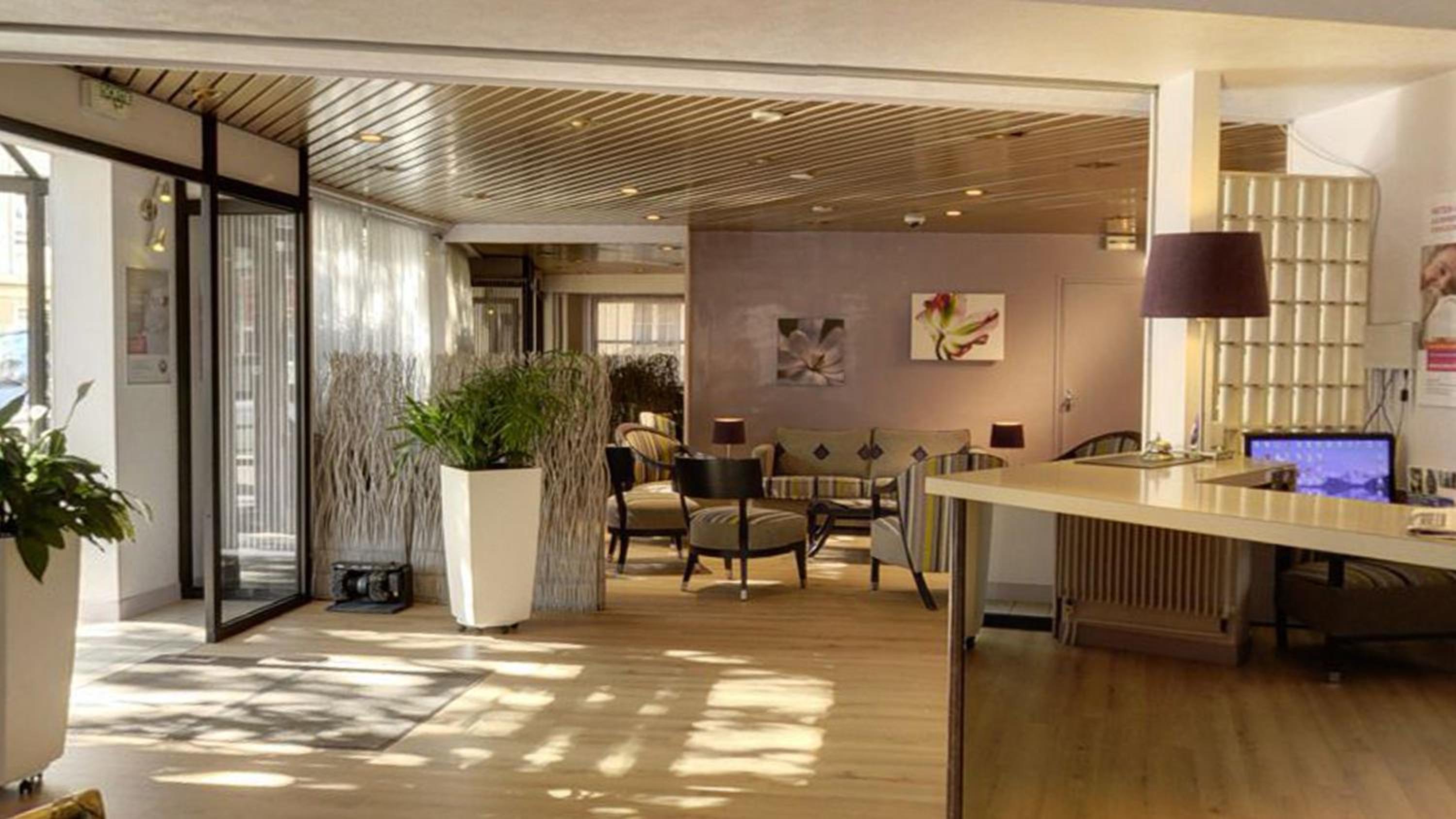 Evreux Vacations - Hotel de l'Orme, Akena - Property Image 8