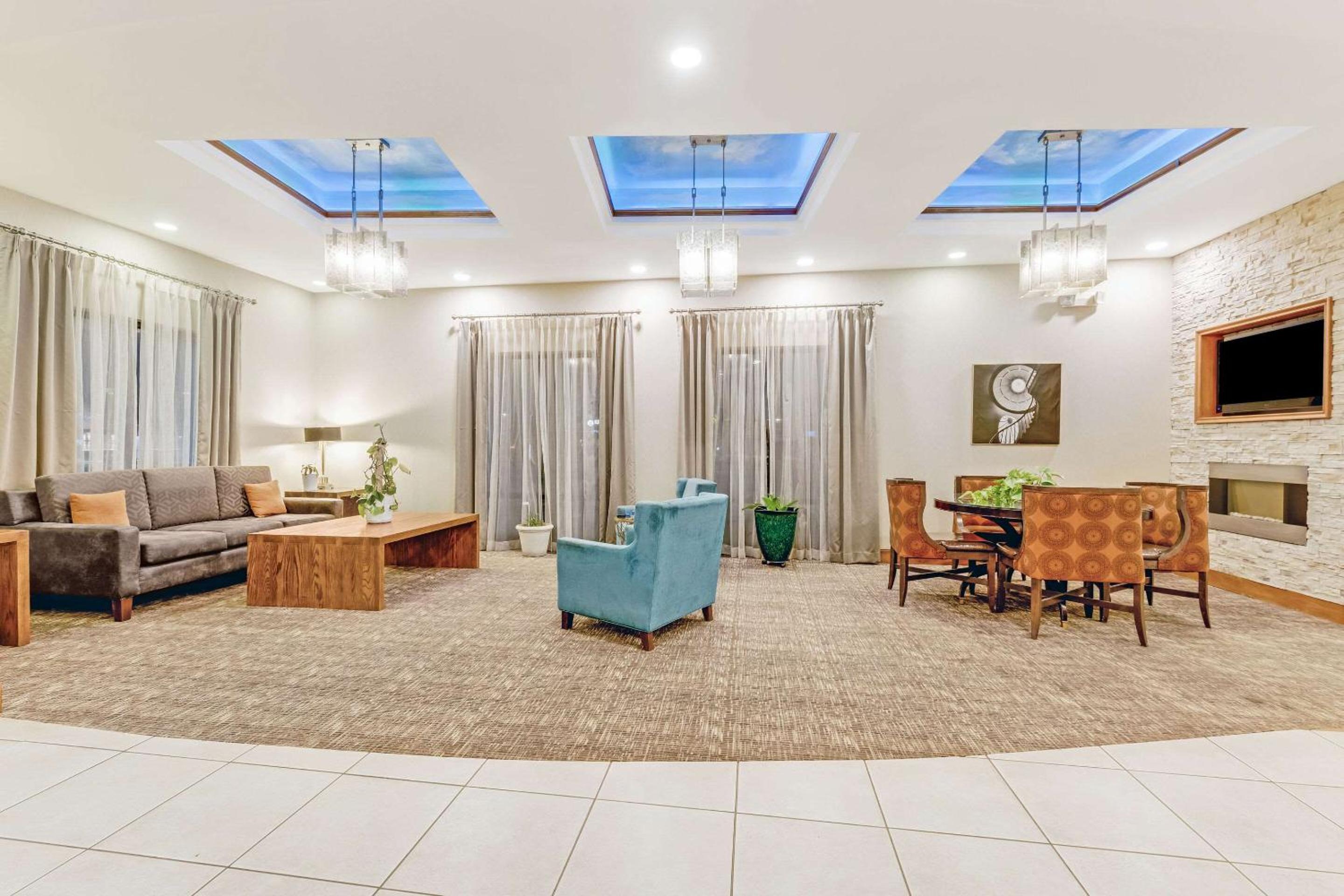 Murfreesboro Vacations - Comfort Suites - Property Image 33