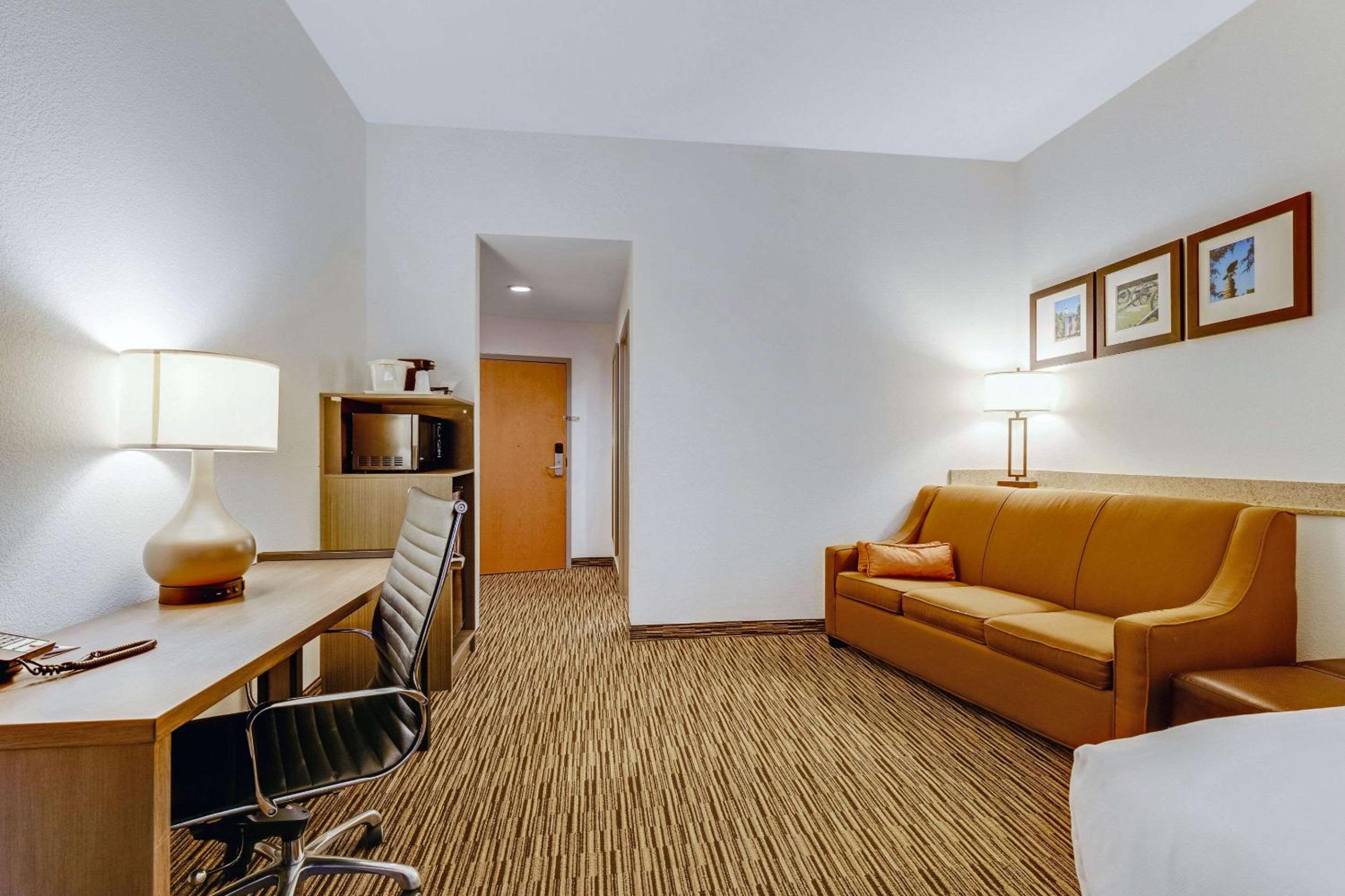 Murfreesboro Vacations - Comfort Suites - Property Image 42