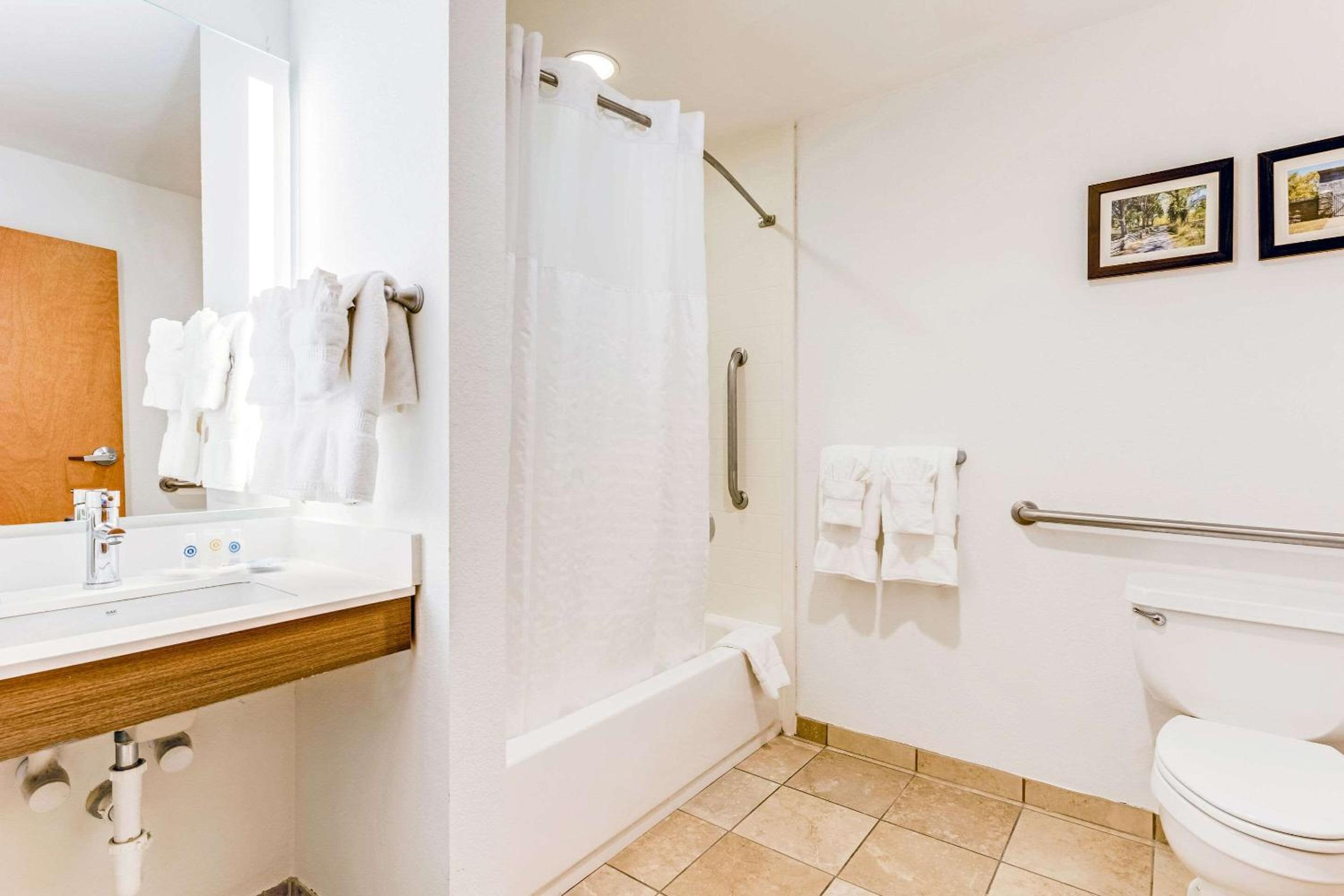 Murfreesboro Vacations - Comfort Suites - Property Image 49
