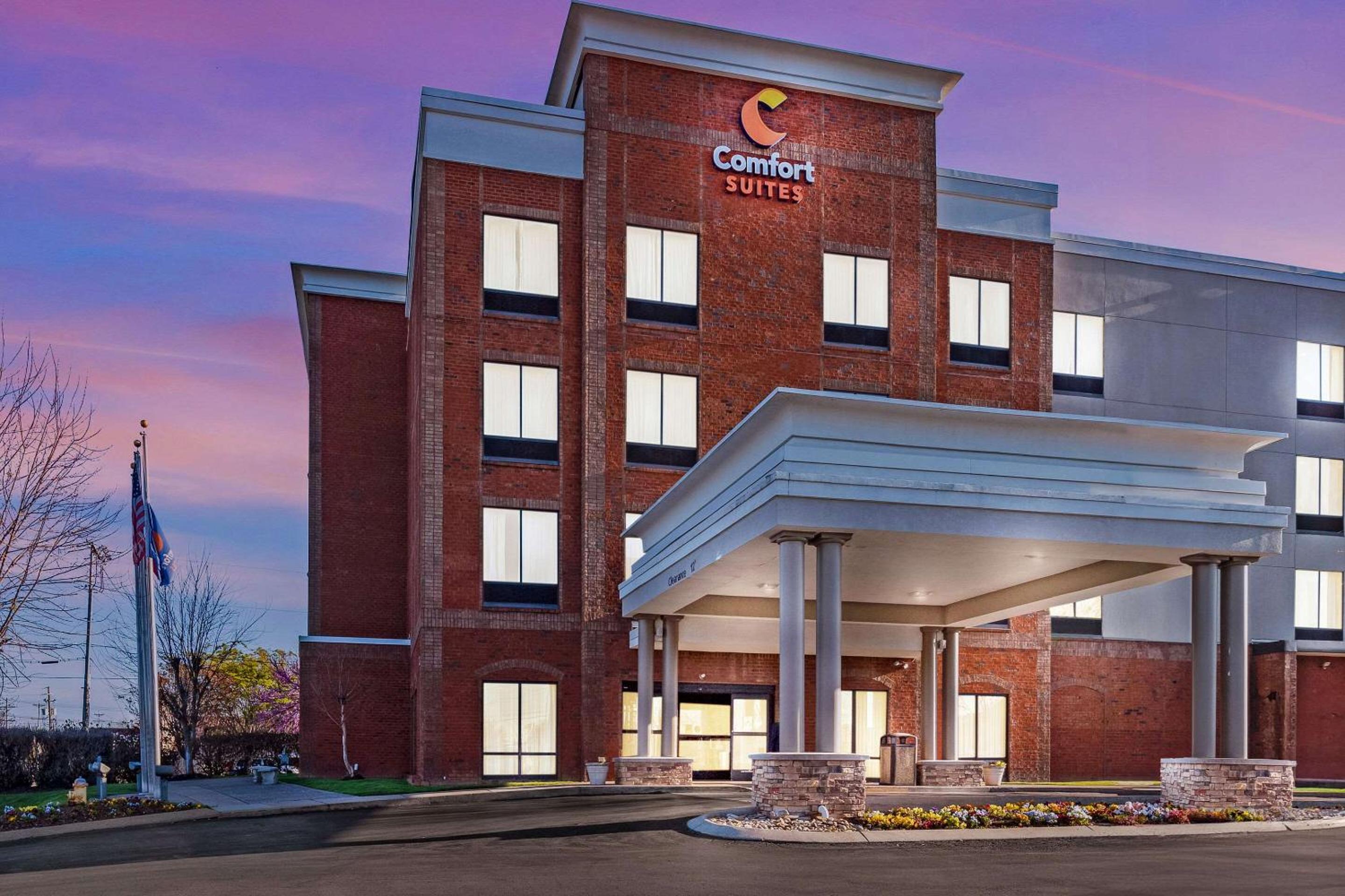 Murfreesboro Vacations - Comfort Suites - Property Image 3