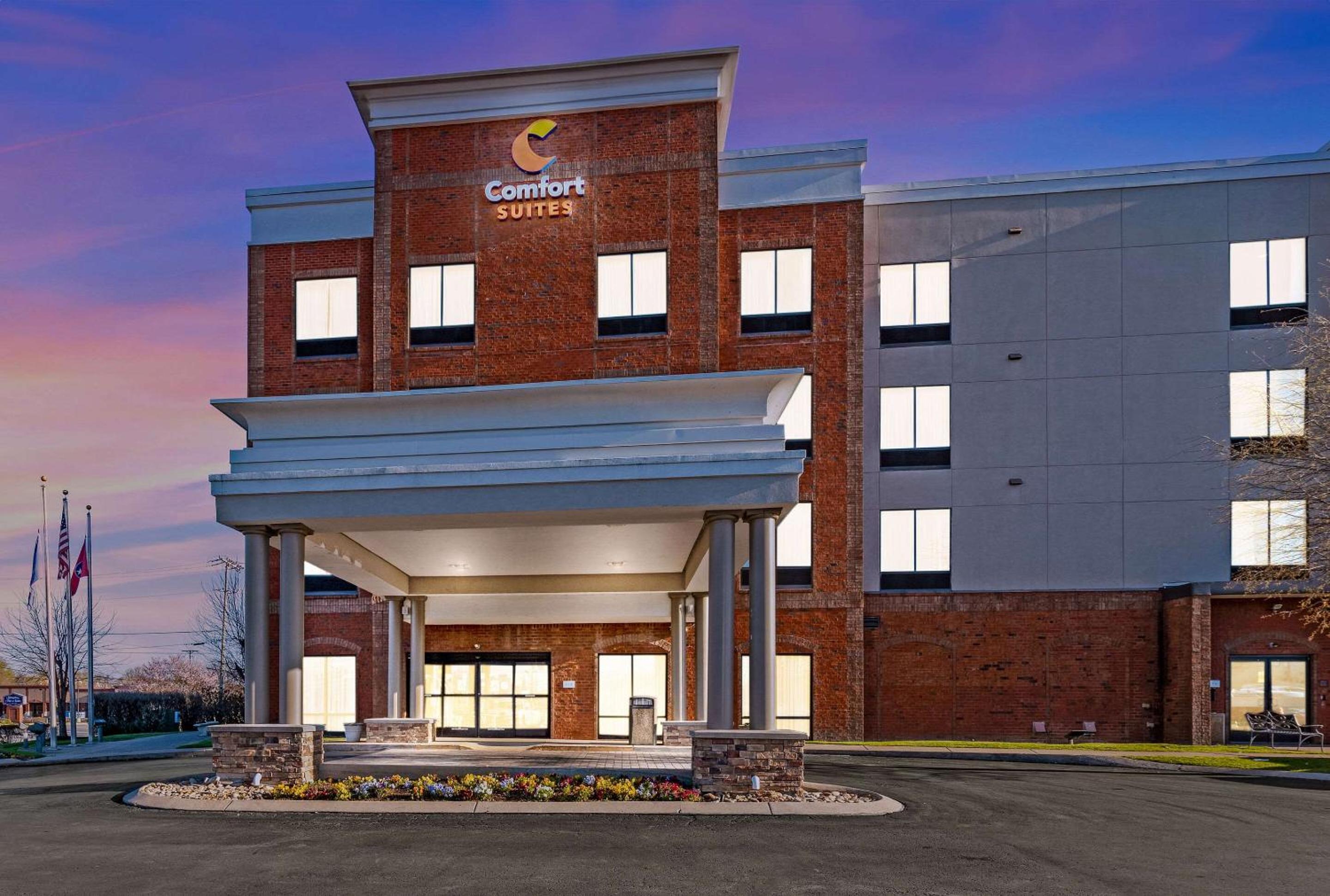 Murfreesboro Vacations - Comfort Suites - Property Image 4