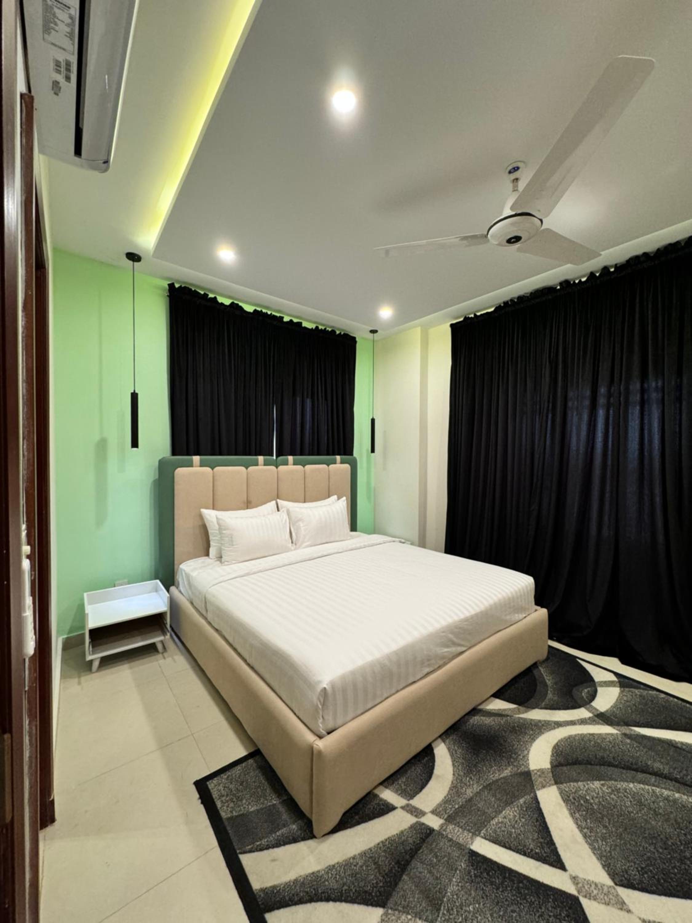Villa Vista Service Apartments