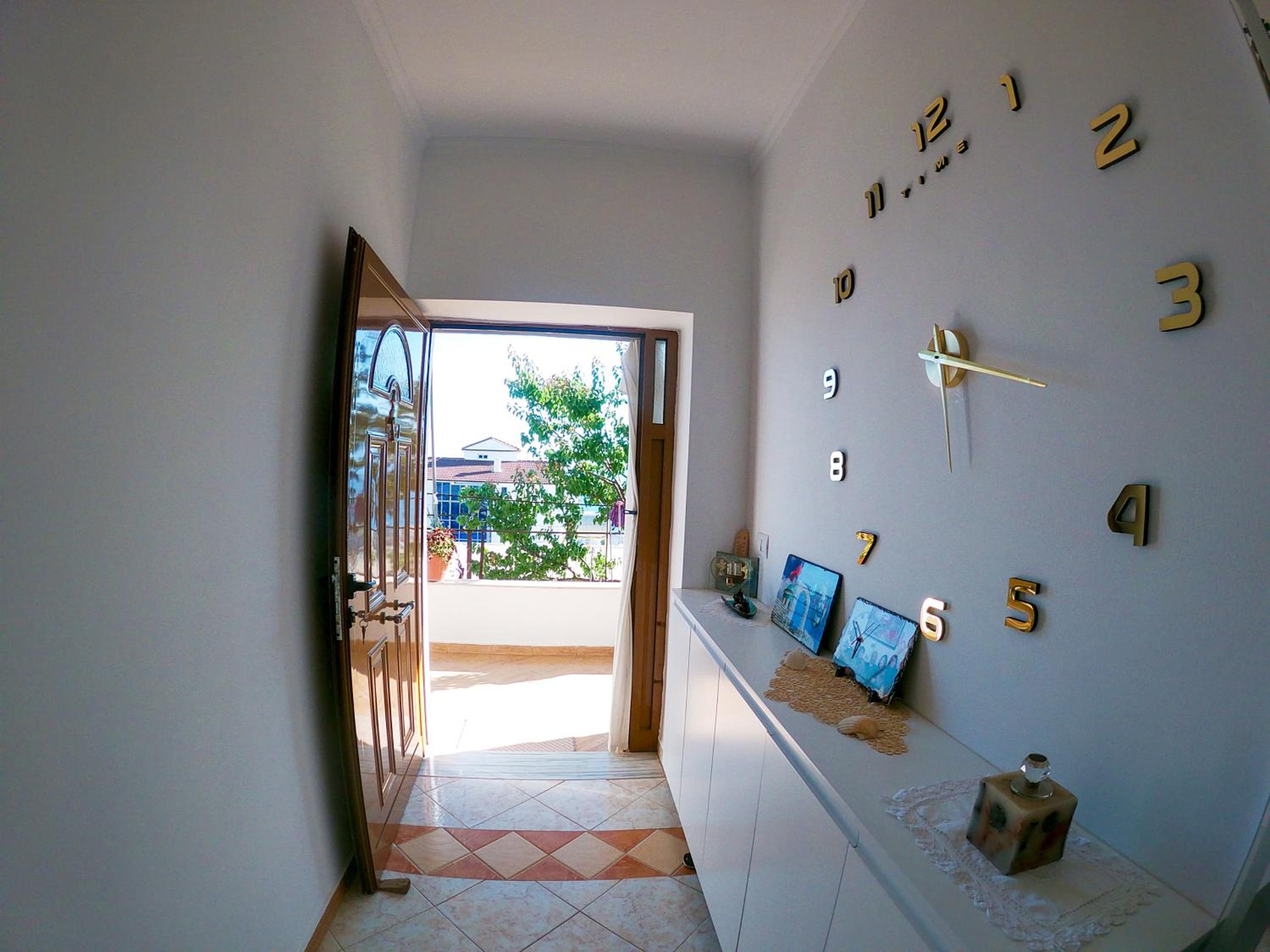 Oceanfront Outlook Rooms