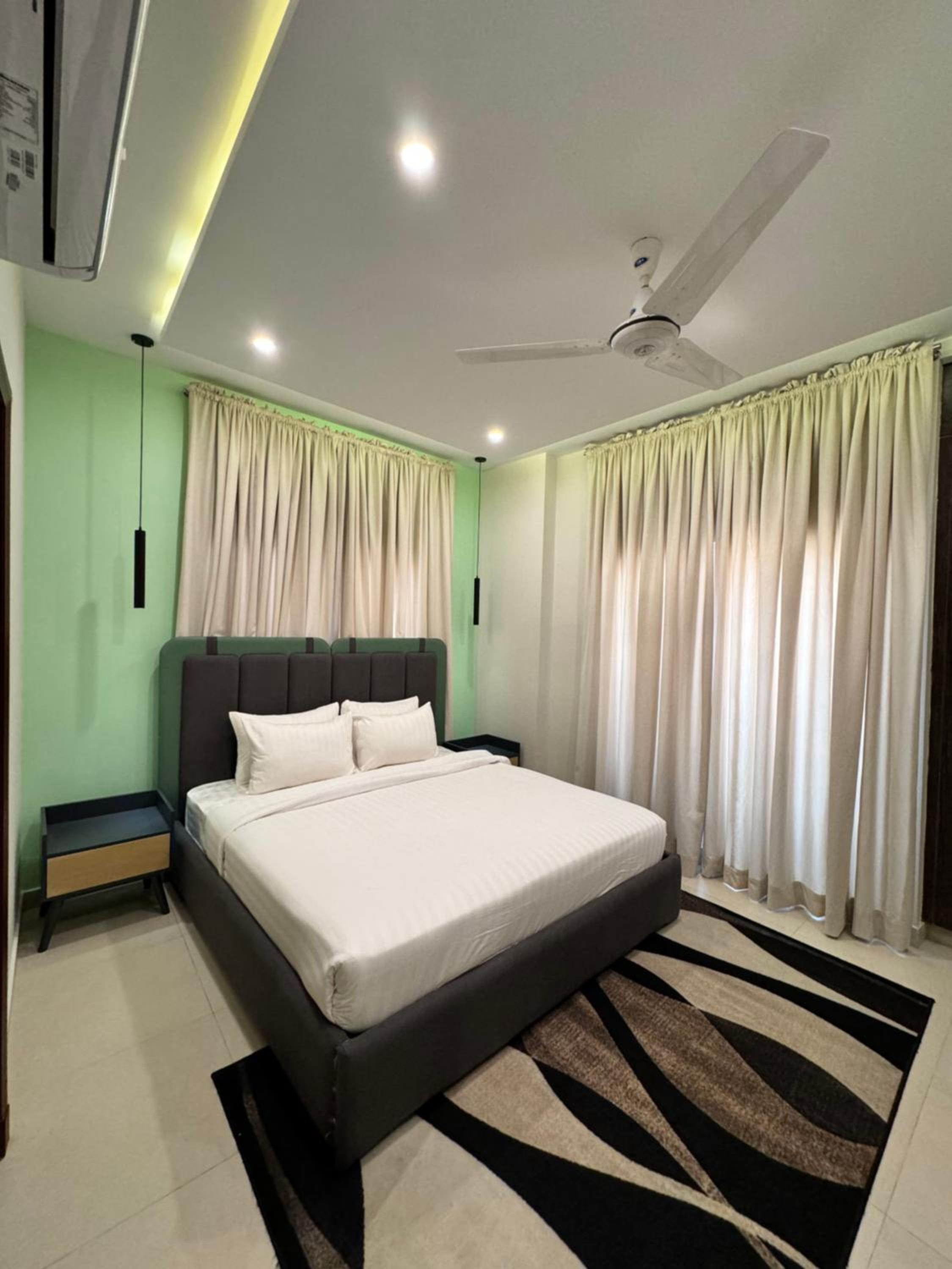 Villa Vista Service Apartments