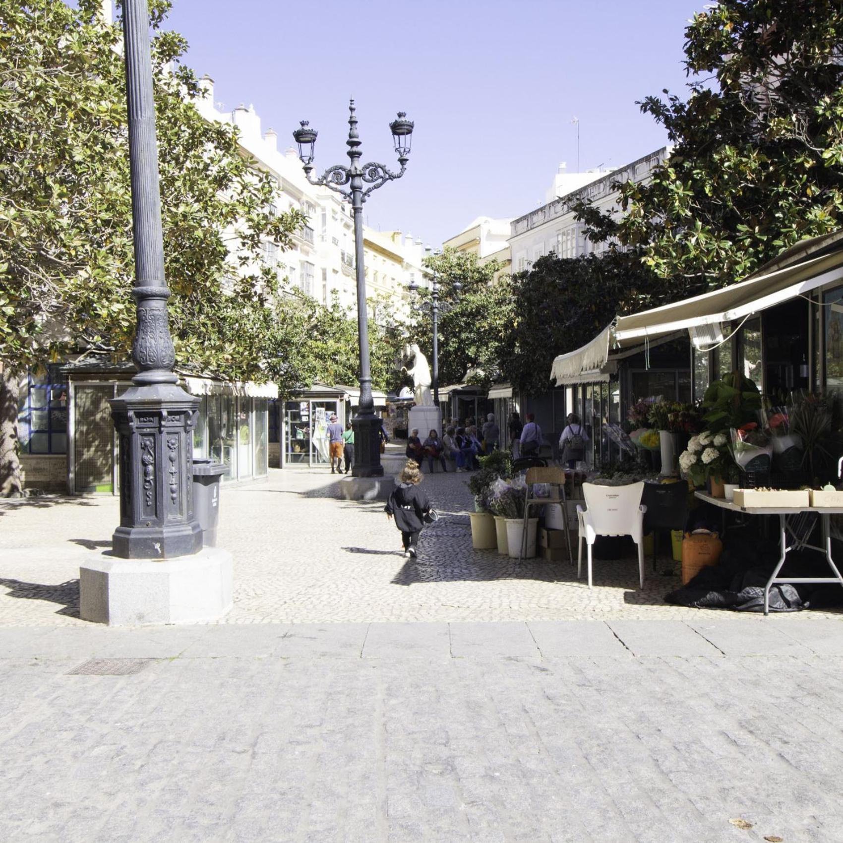 Mercado central Cadiz by Lightbooking