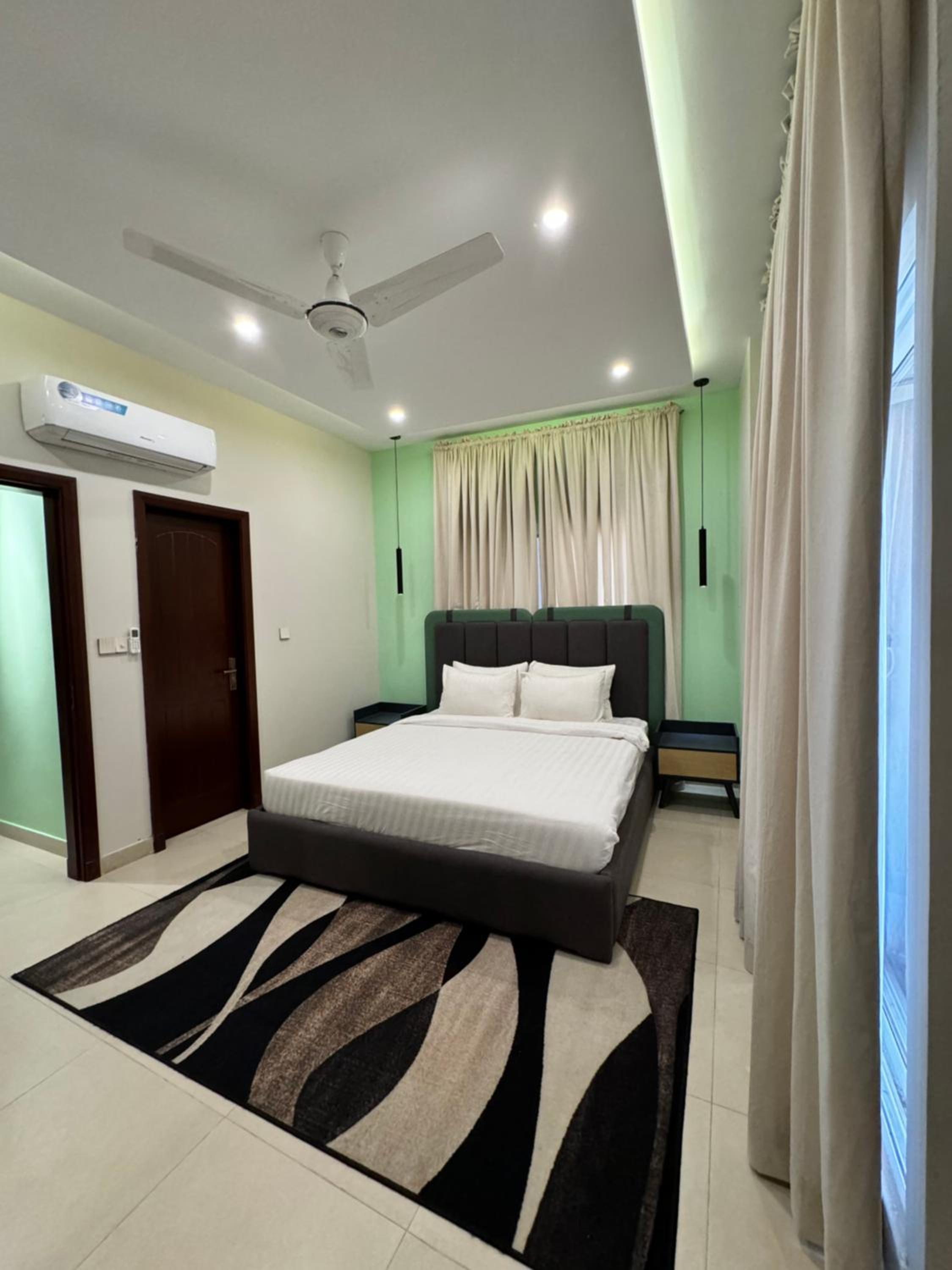 Villa Vista Service Apartments