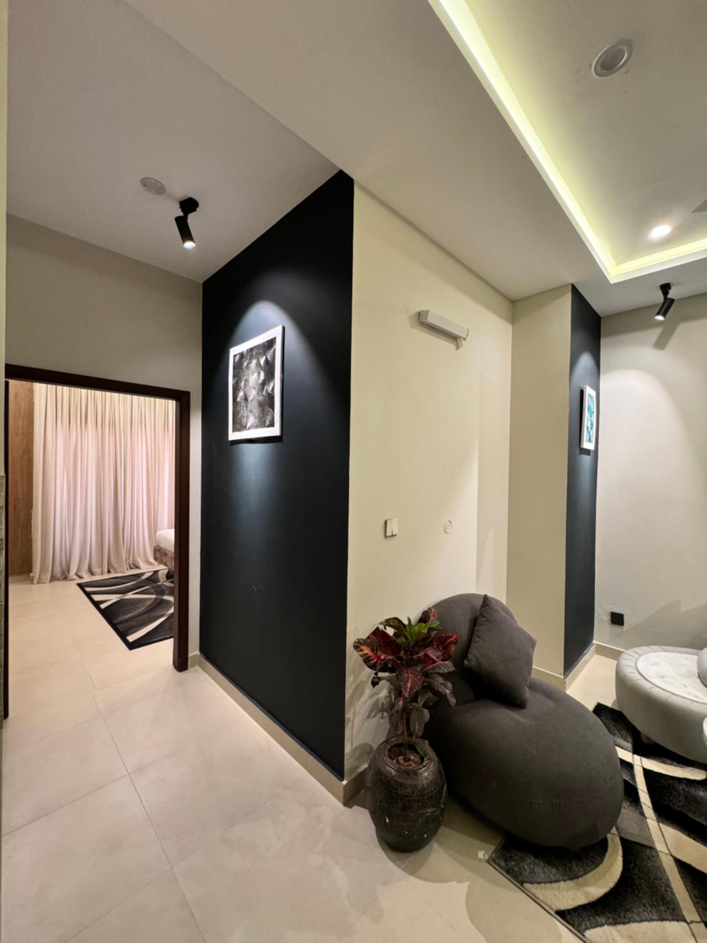 Villa Vista Service Apartments