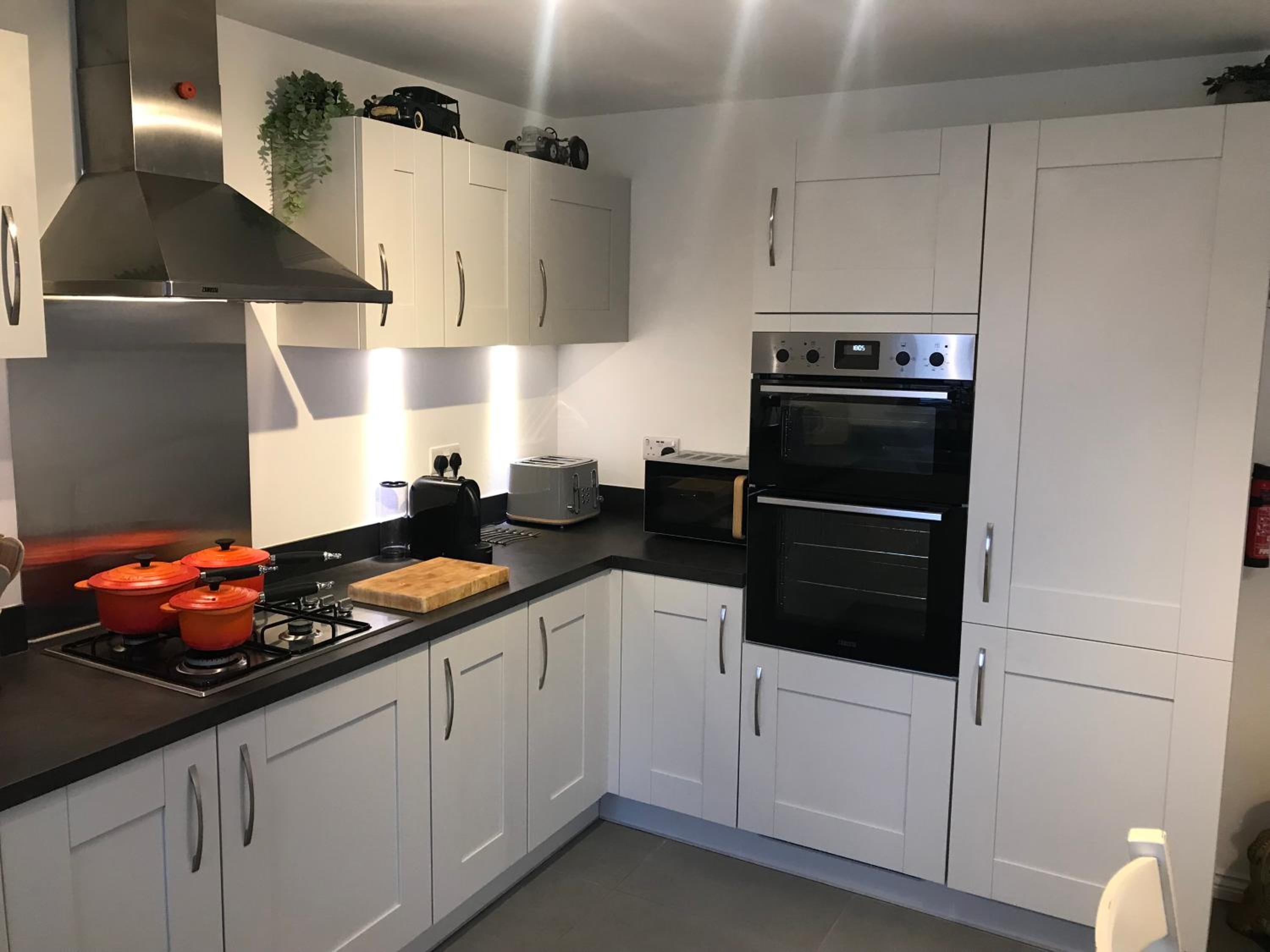 Beckside Gorgeous village home