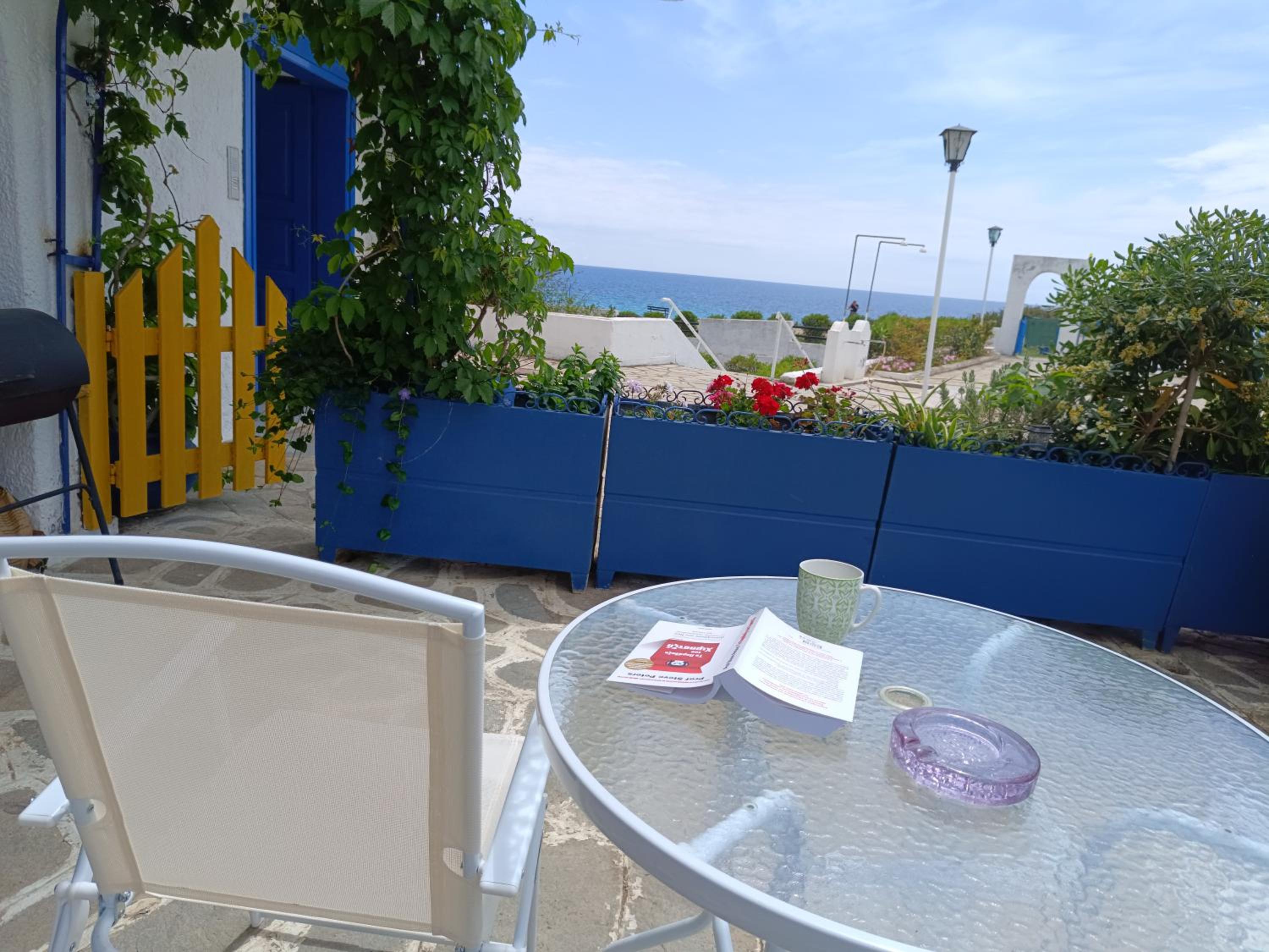 Right Across The Sea photo 4