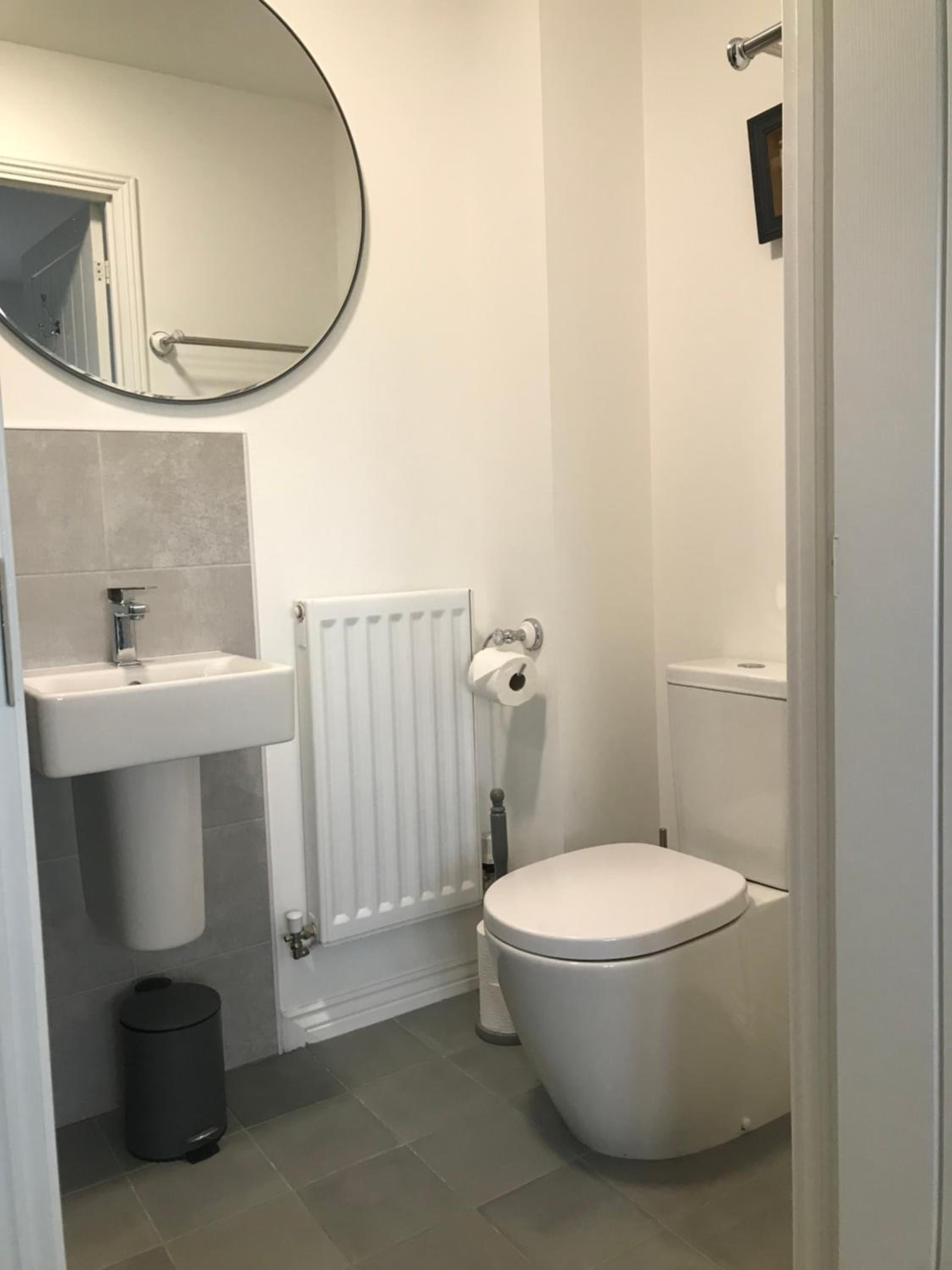 Beckside Gorgeous village home