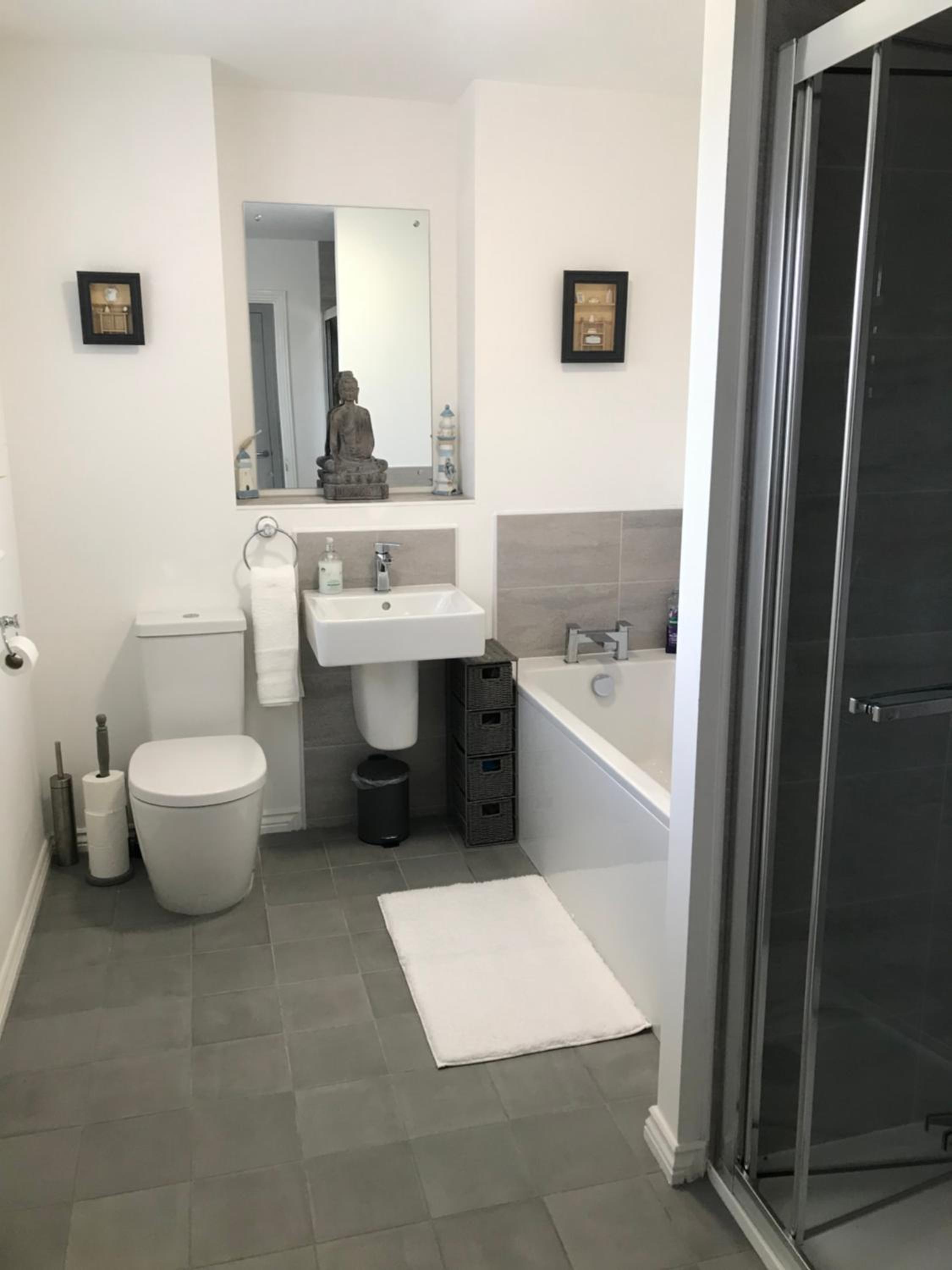 Beckside Gorgeous village home