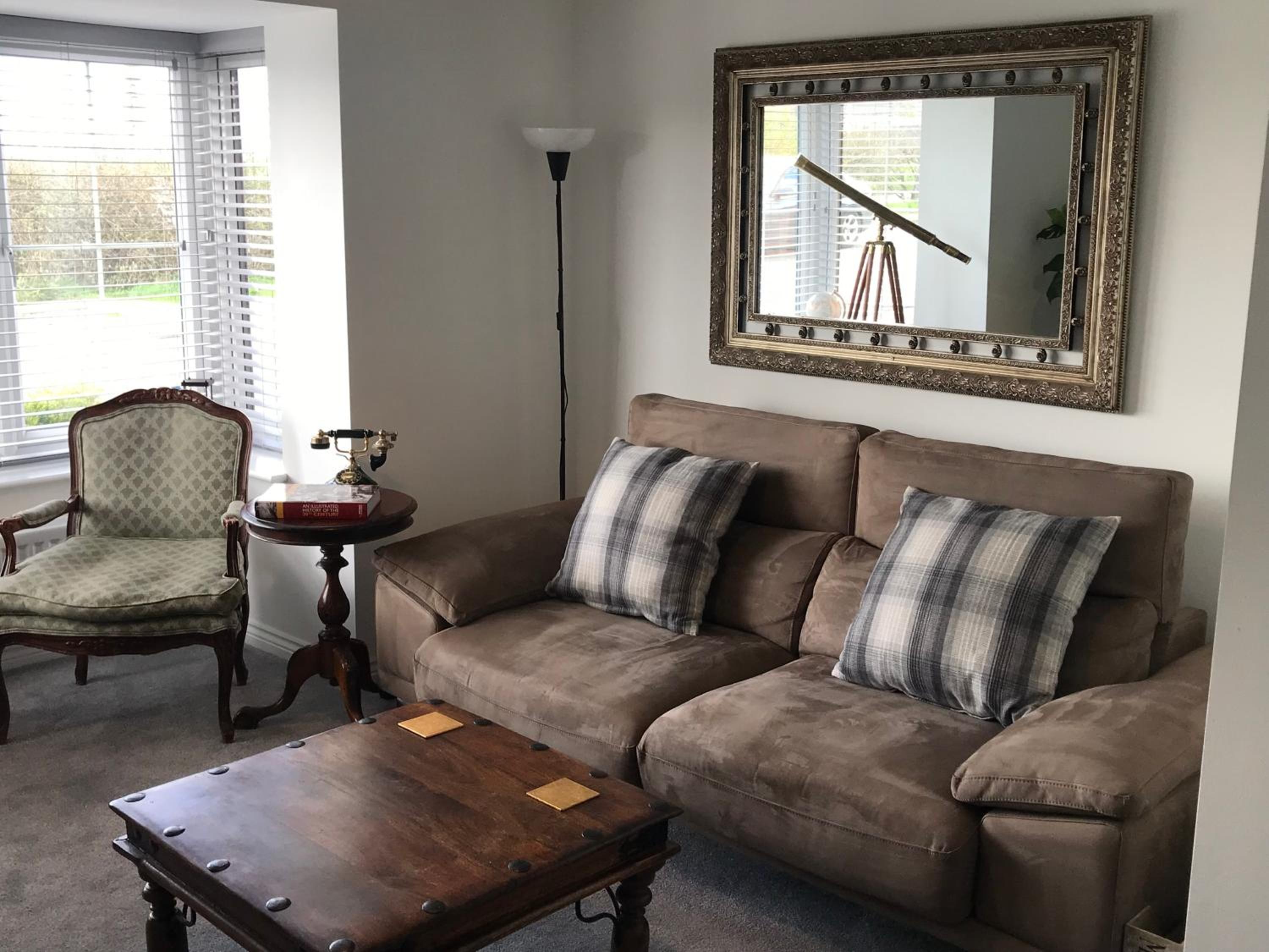 Beckside Gorgeous village home