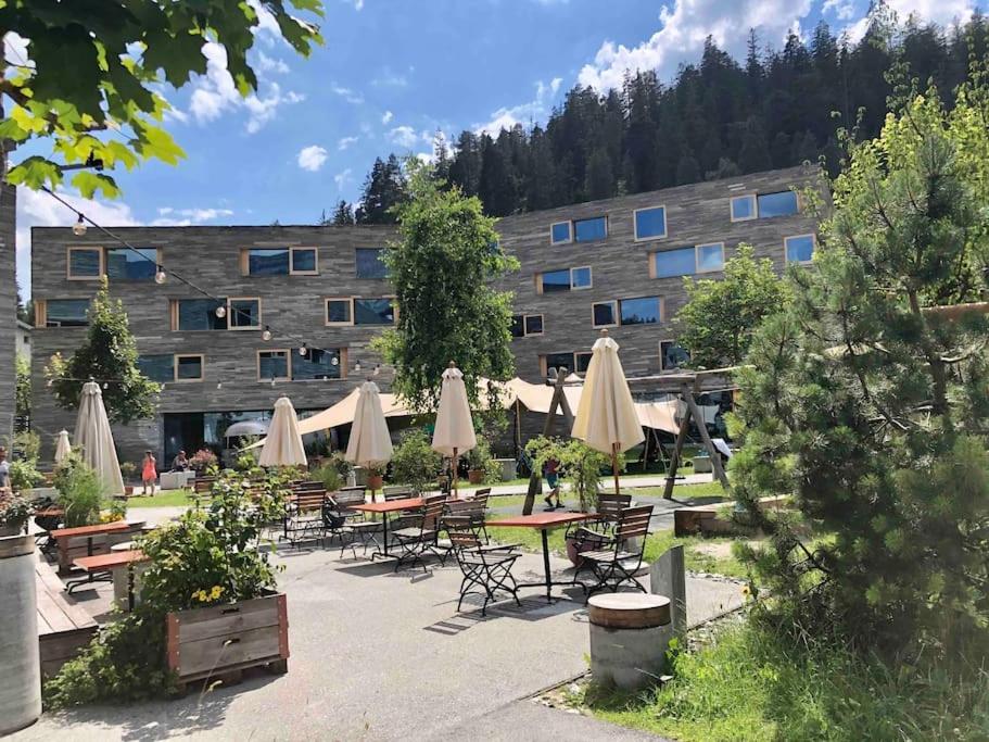 Modern LAAX apt, Swimming Pools, Wellness & Tennis