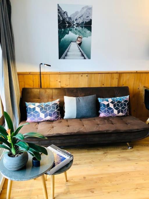 Modern LAAX apt, Swimming Pools, Wellness & Tennis