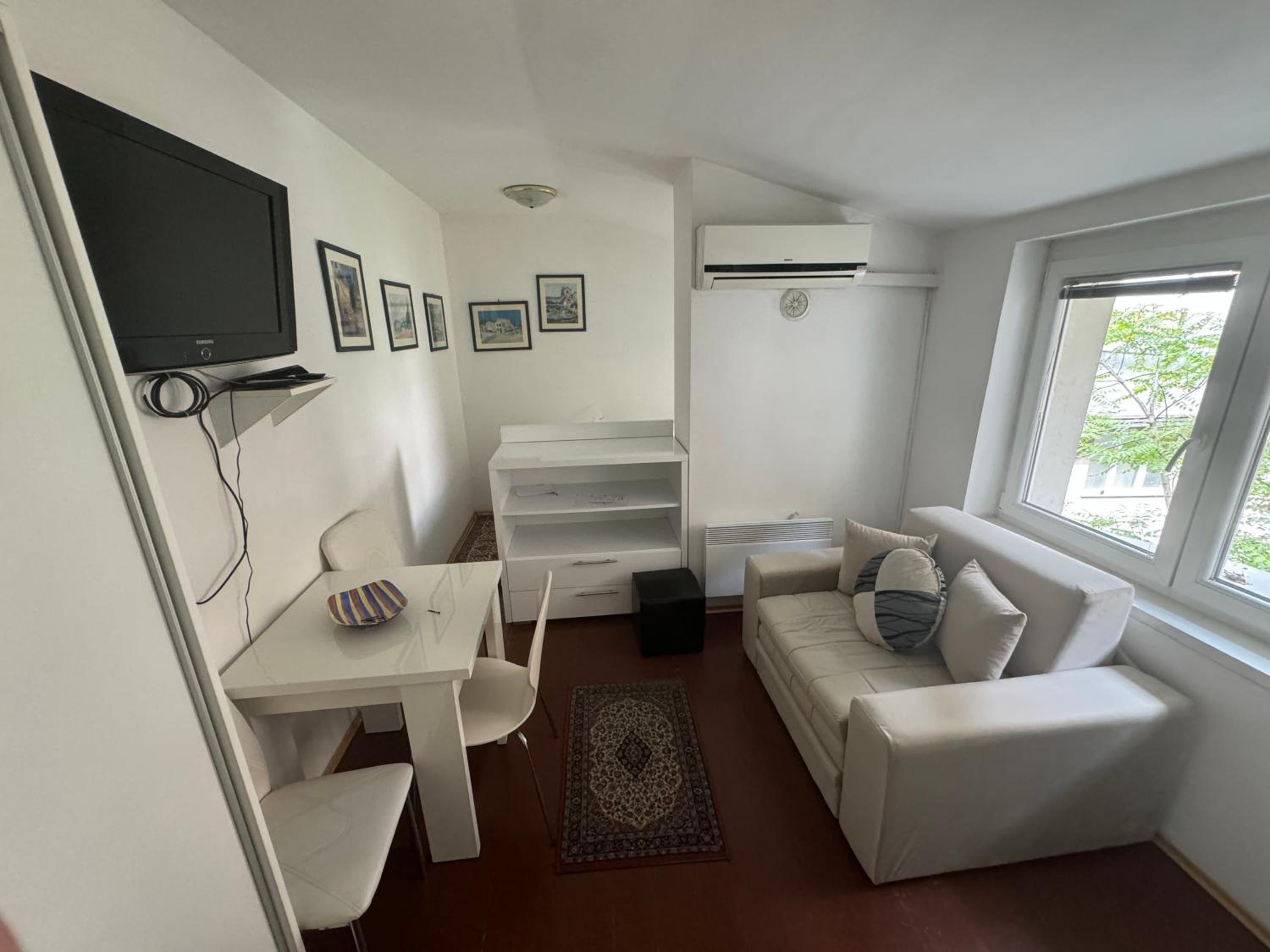 Gigi’s Apartment