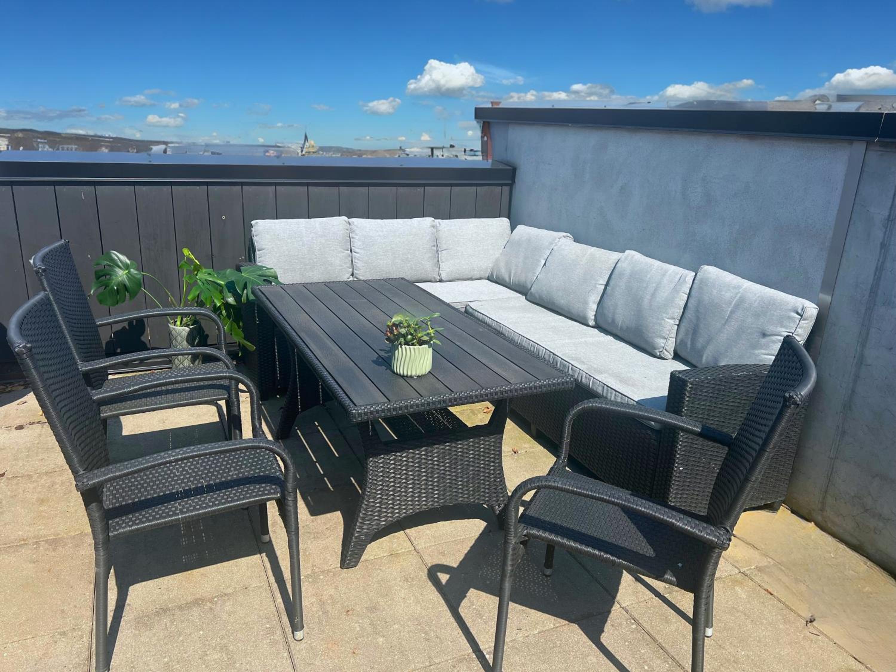 Large house in New York style with a private rooftop terrace.