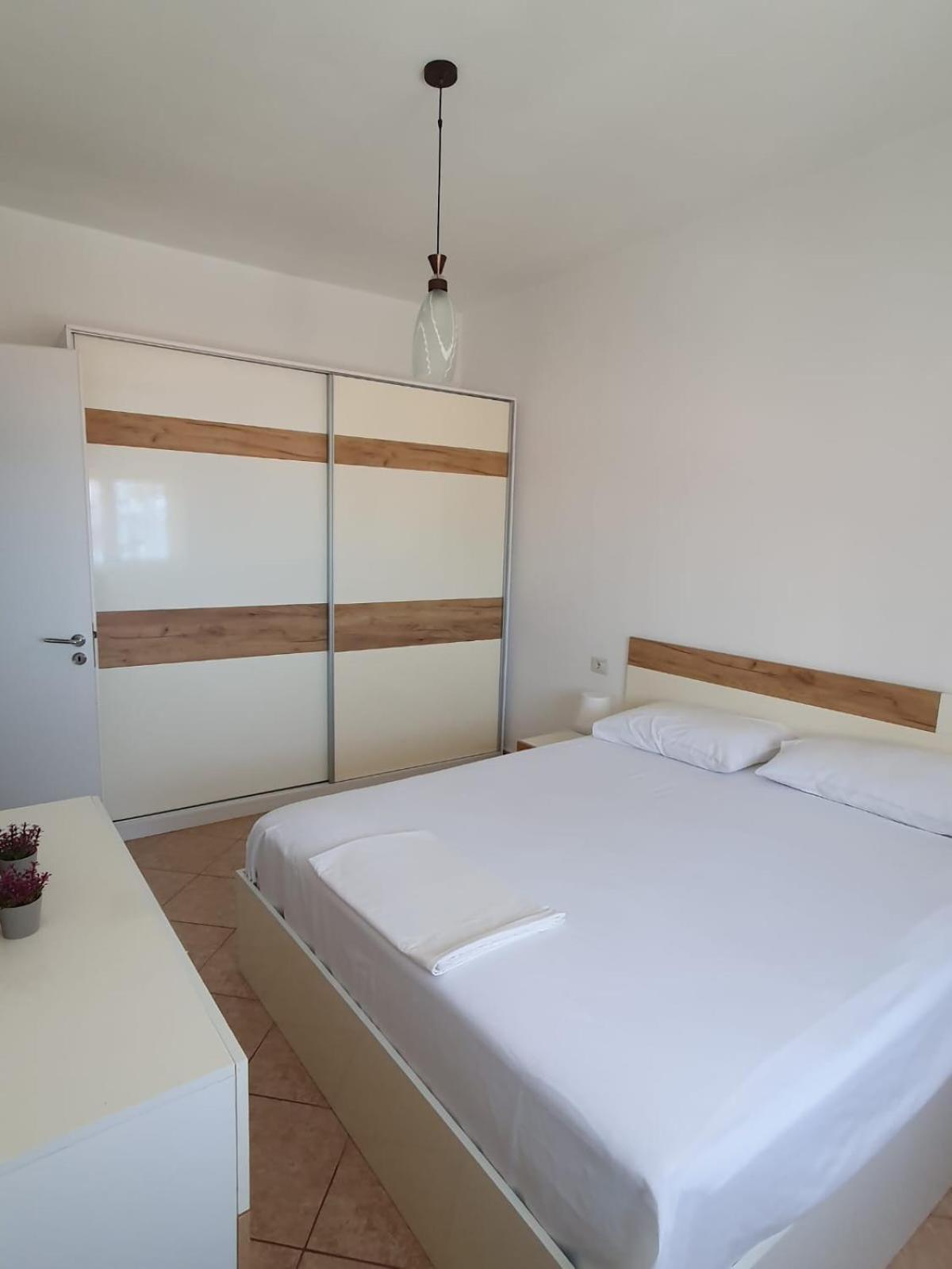 Deli apartments
