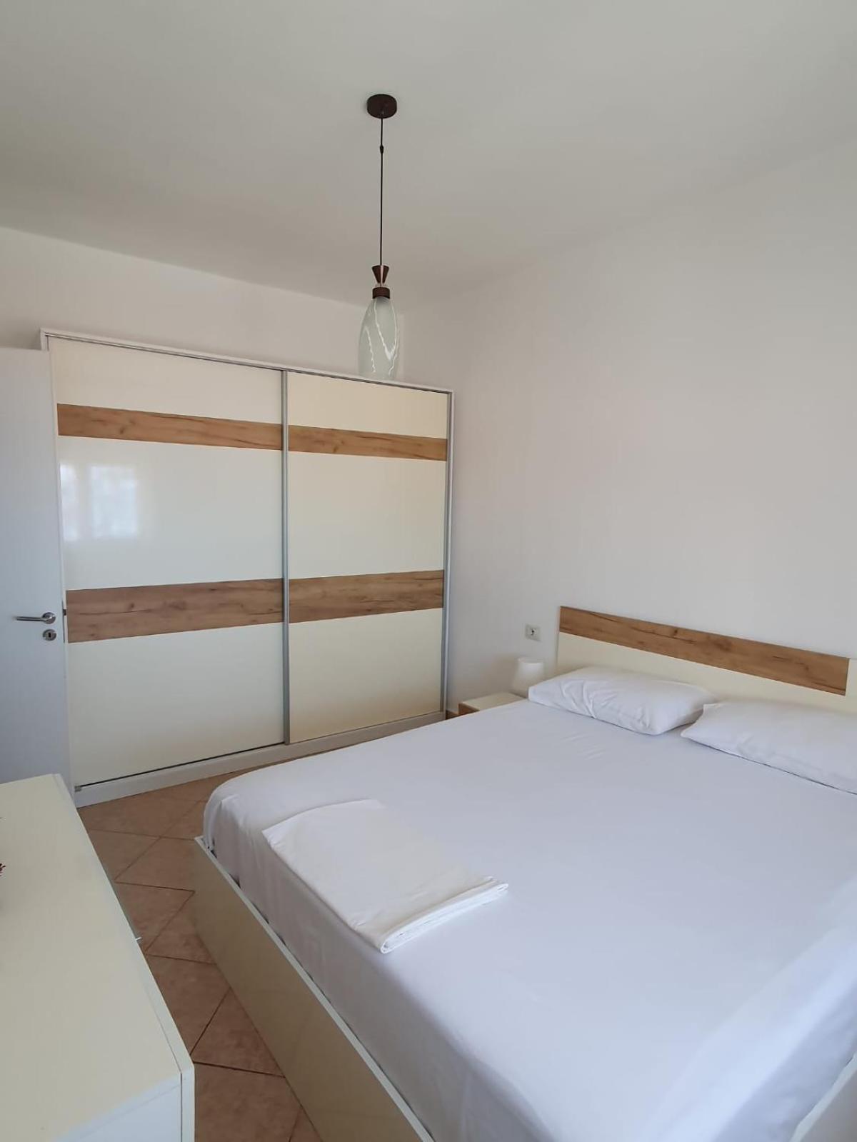 Deli apartments