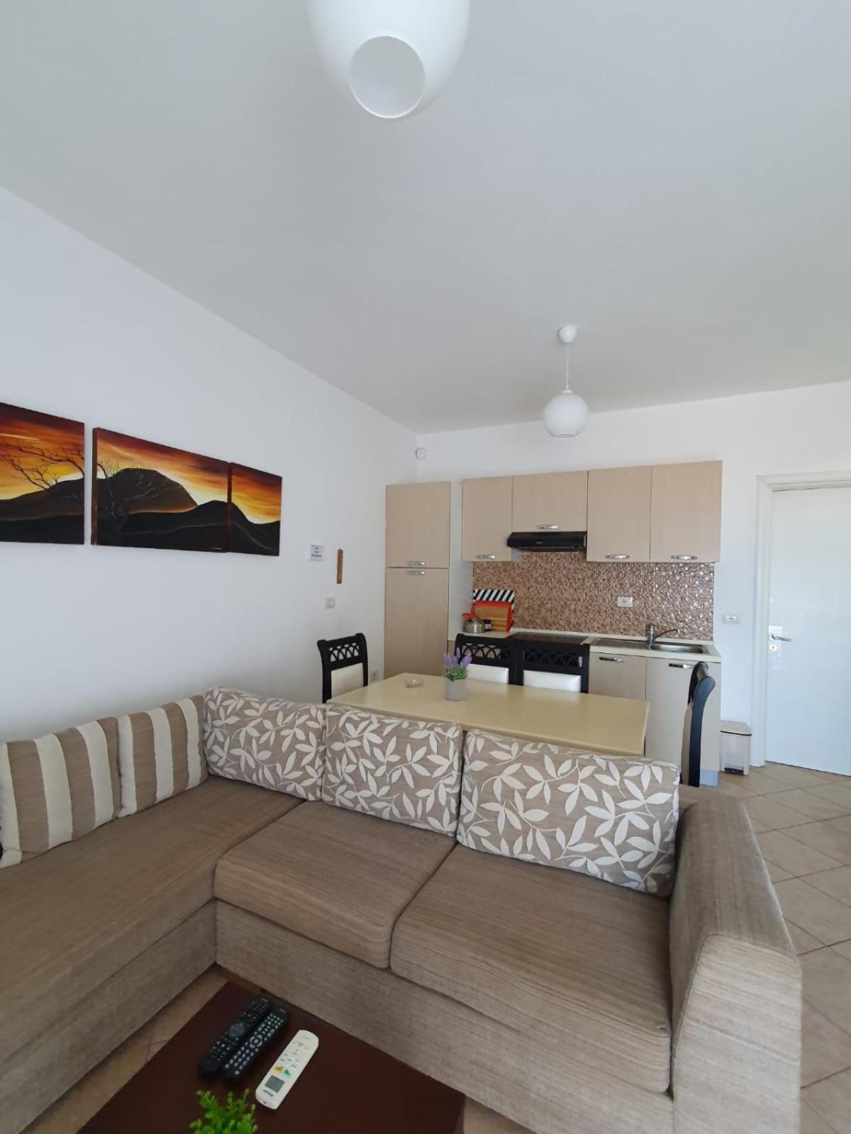 Deli apartments