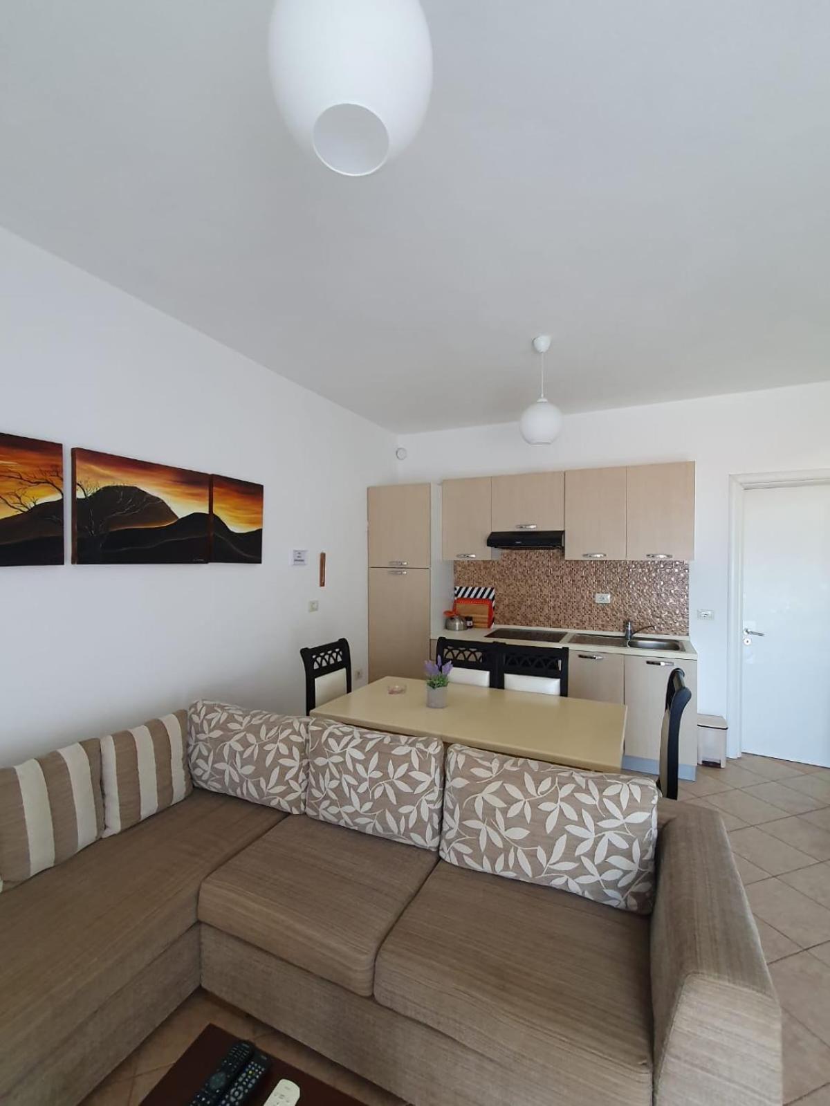 Deli apartments