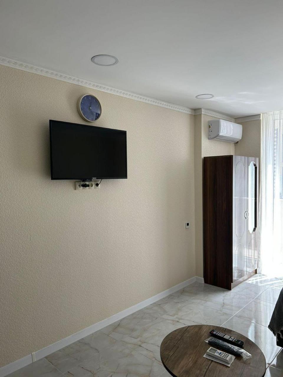 Perfect flat near the sea view 3