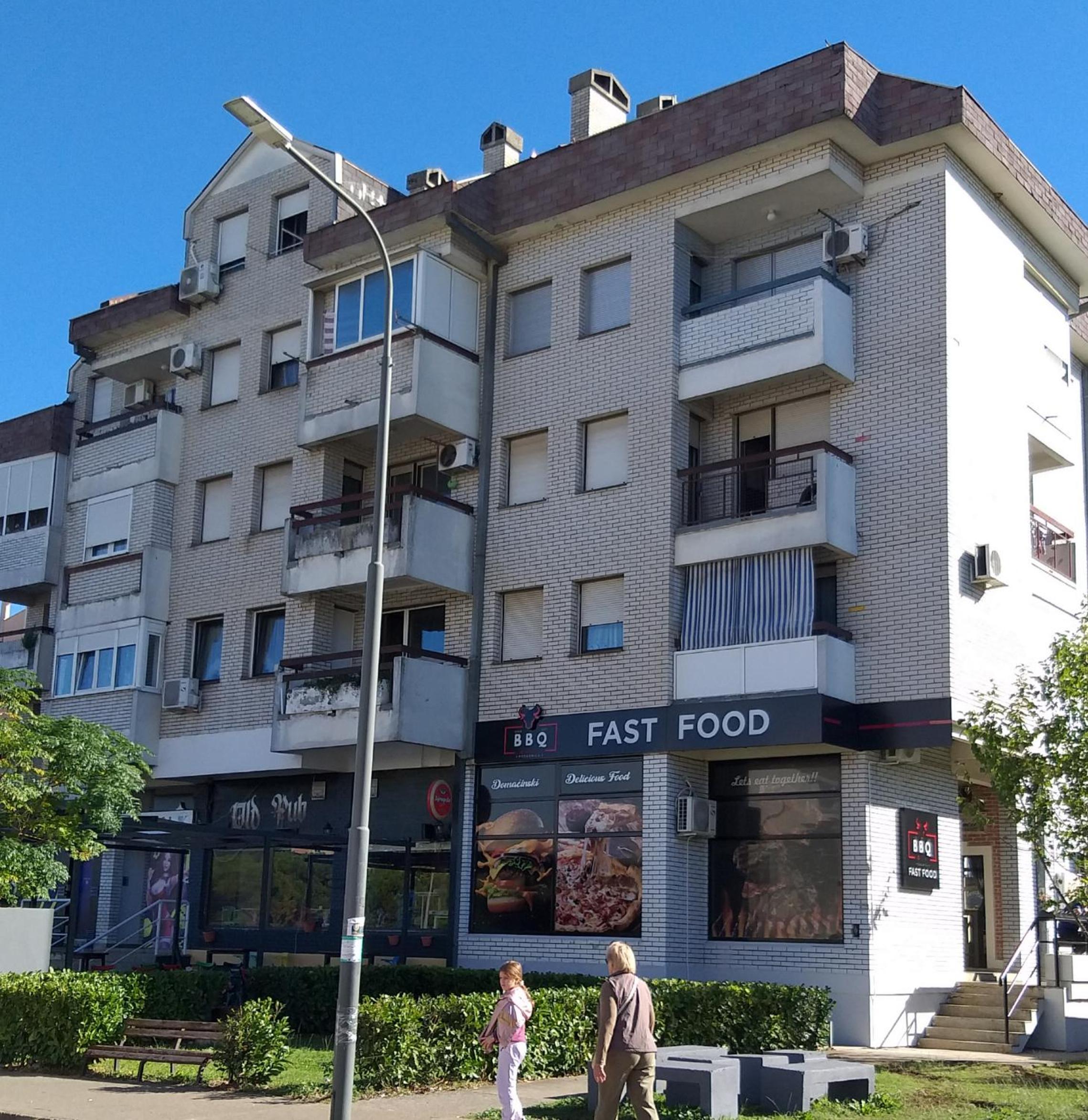 Photo 16