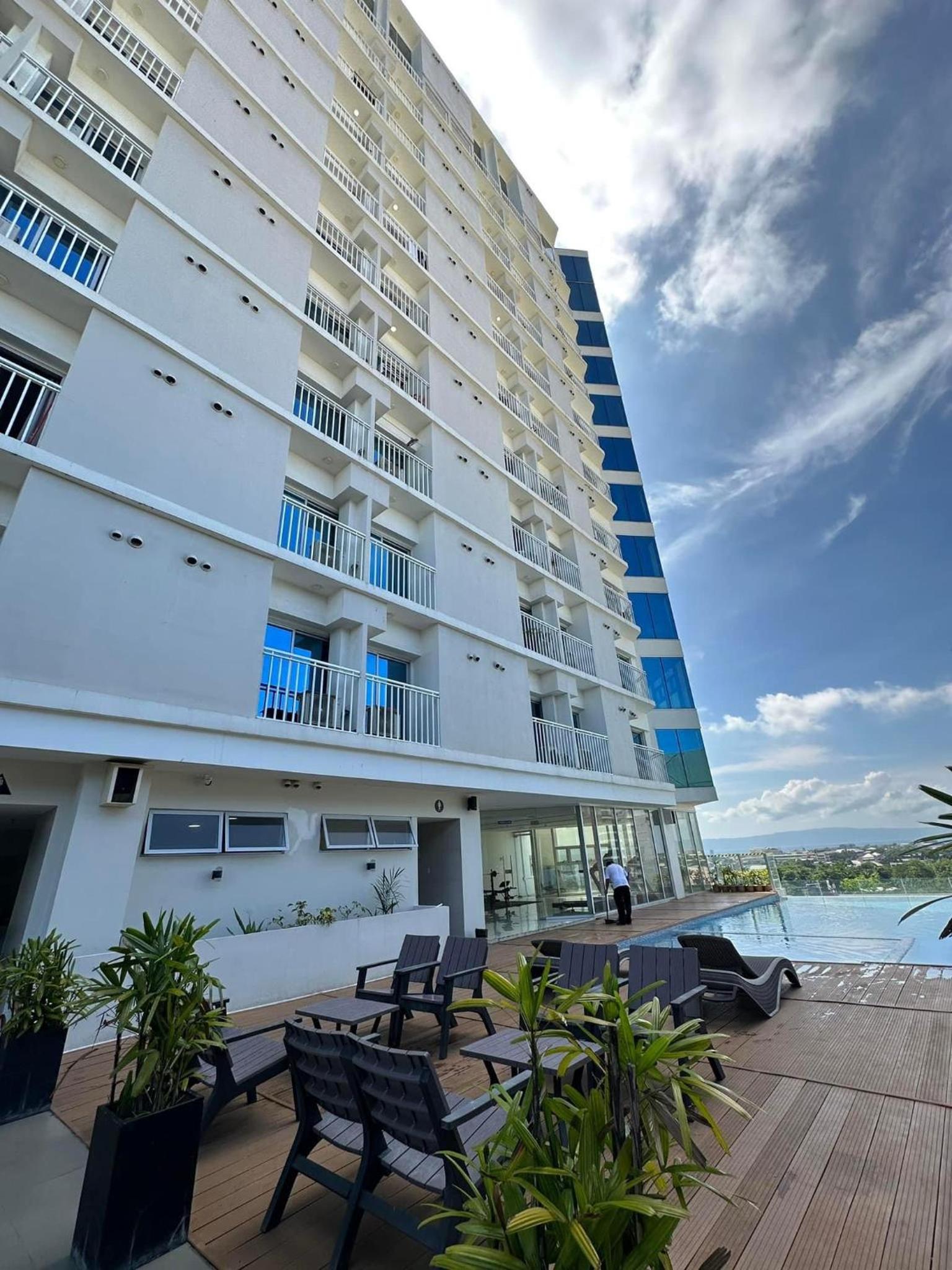 Inspiria 15th floor Condiminium - MACONDOTEL
