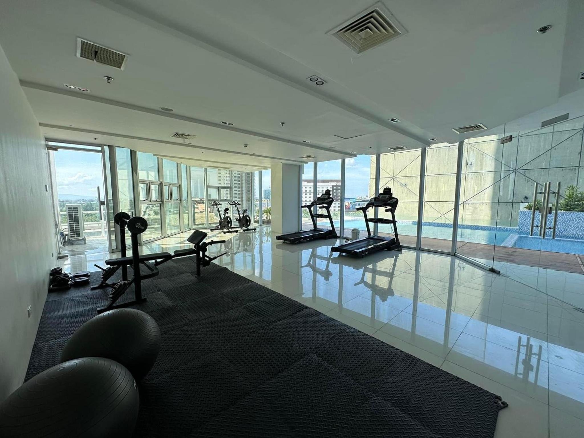 Inspiria 15th floor Condiminium - MACONDOTEL