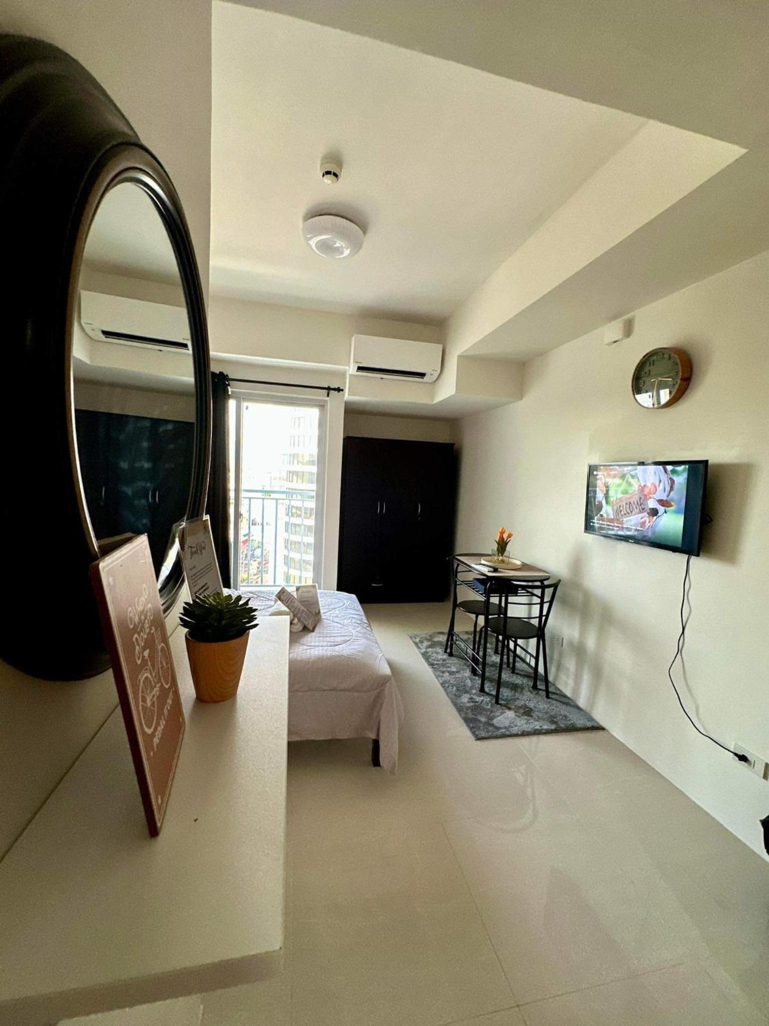 Inspiria 15th floor Condiminium - MACONDOTEL