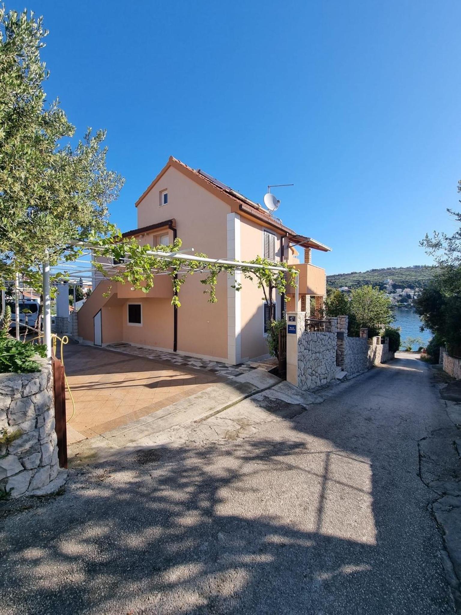 Apartments Mevi