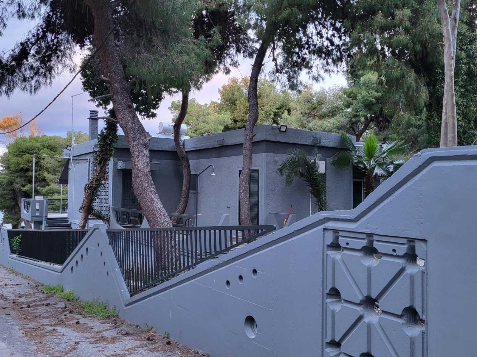 Delion Guest House