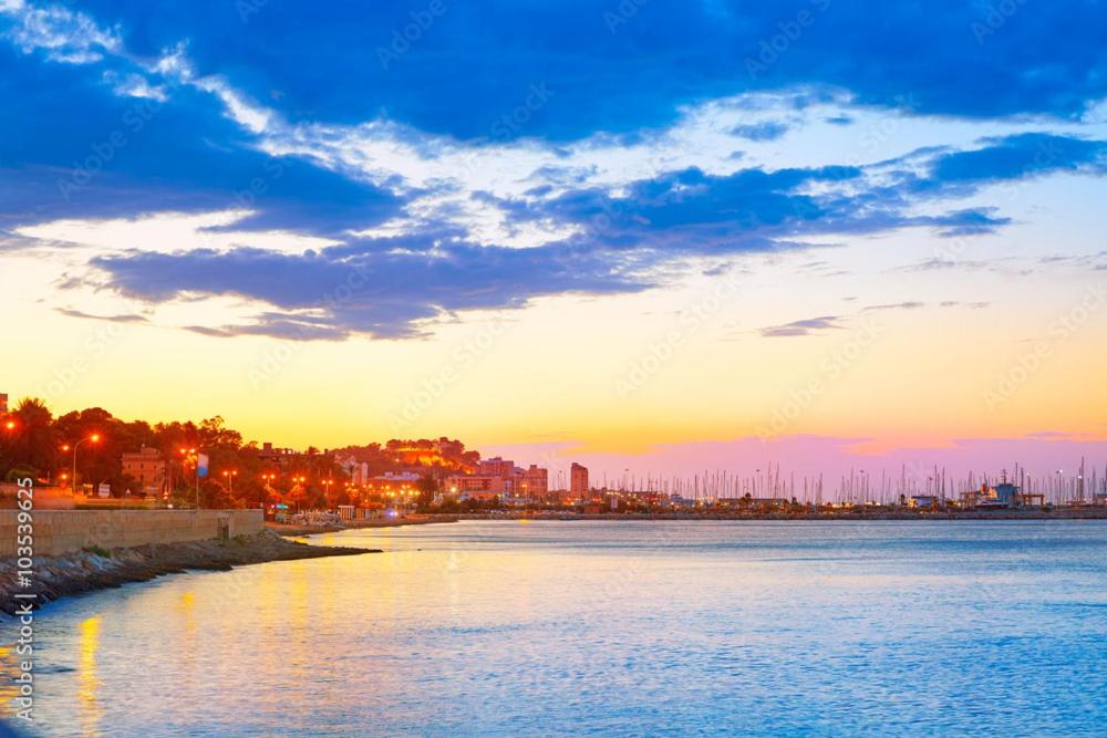 Denia Beach penthouse met zeezicht aan het strand