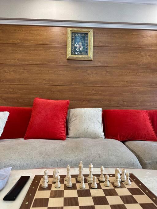 Classic apartment at Circus view 5