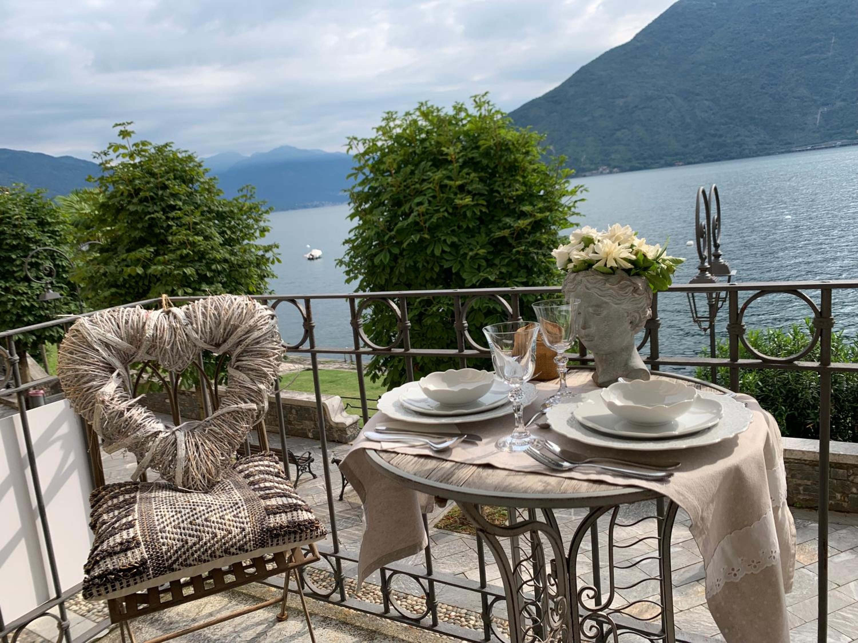 Spiaggia Amore - Appartamenti Vacanza Vista Lago - Luxury Apartments view 4
