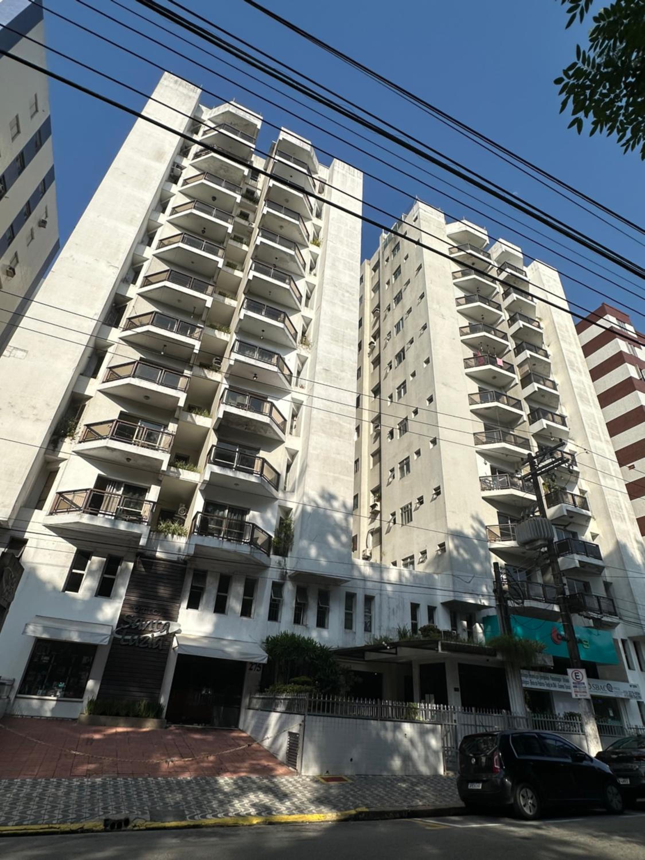 Studio com garagem a 3 minutos da praia do Gonzaguinha