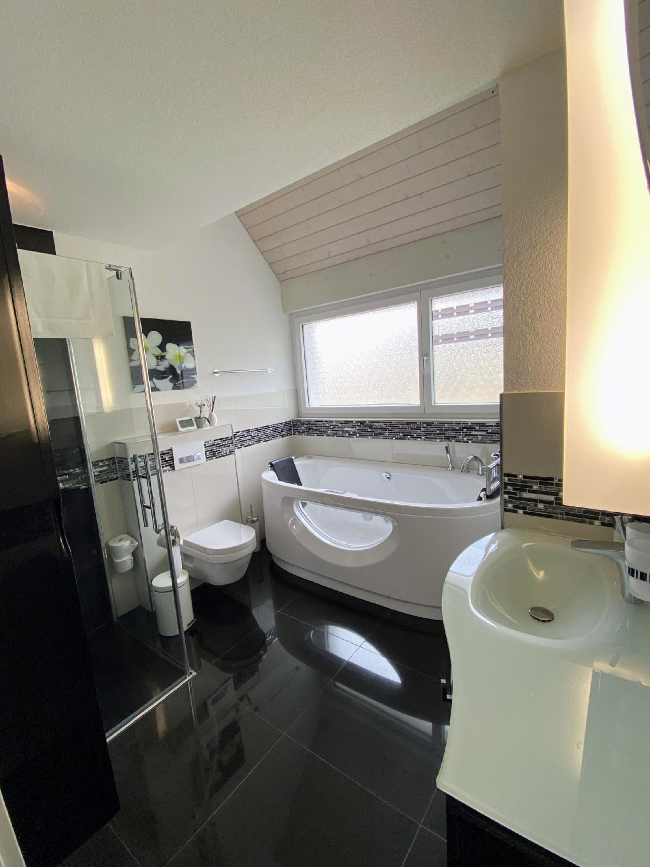 Cozy Escape House - 12 min to Zurich HB - Free Parking