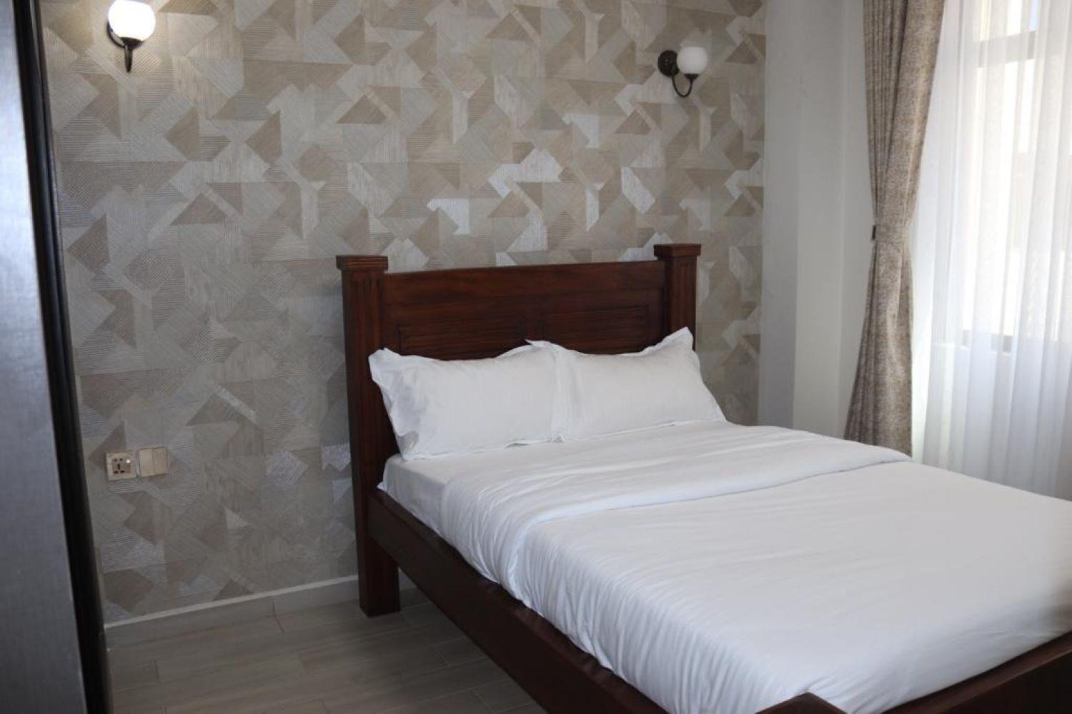 3 bedroom ensuite apartment Lavington view 3