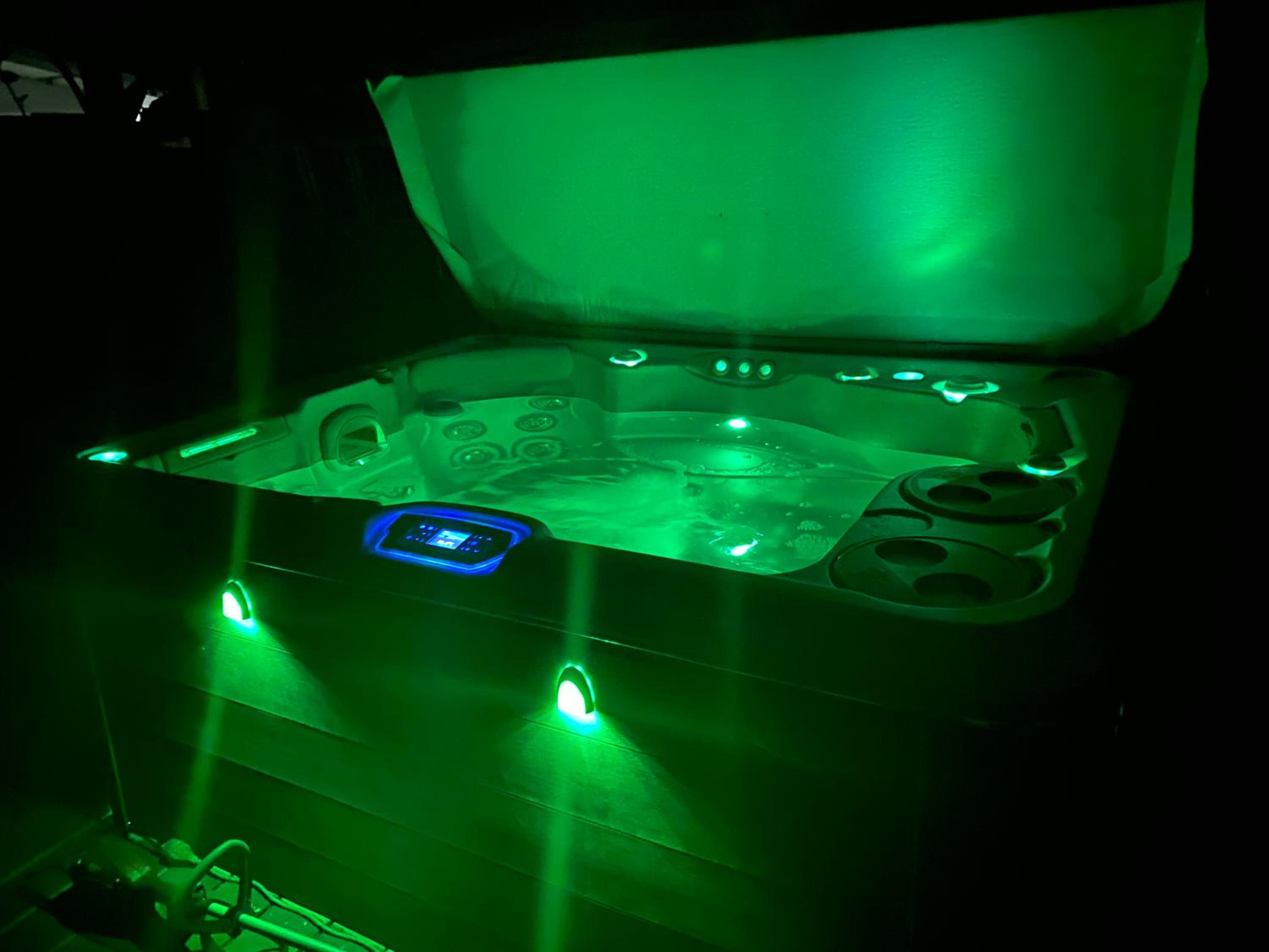 Hotel Soleil,jardin Et Jacuzzi