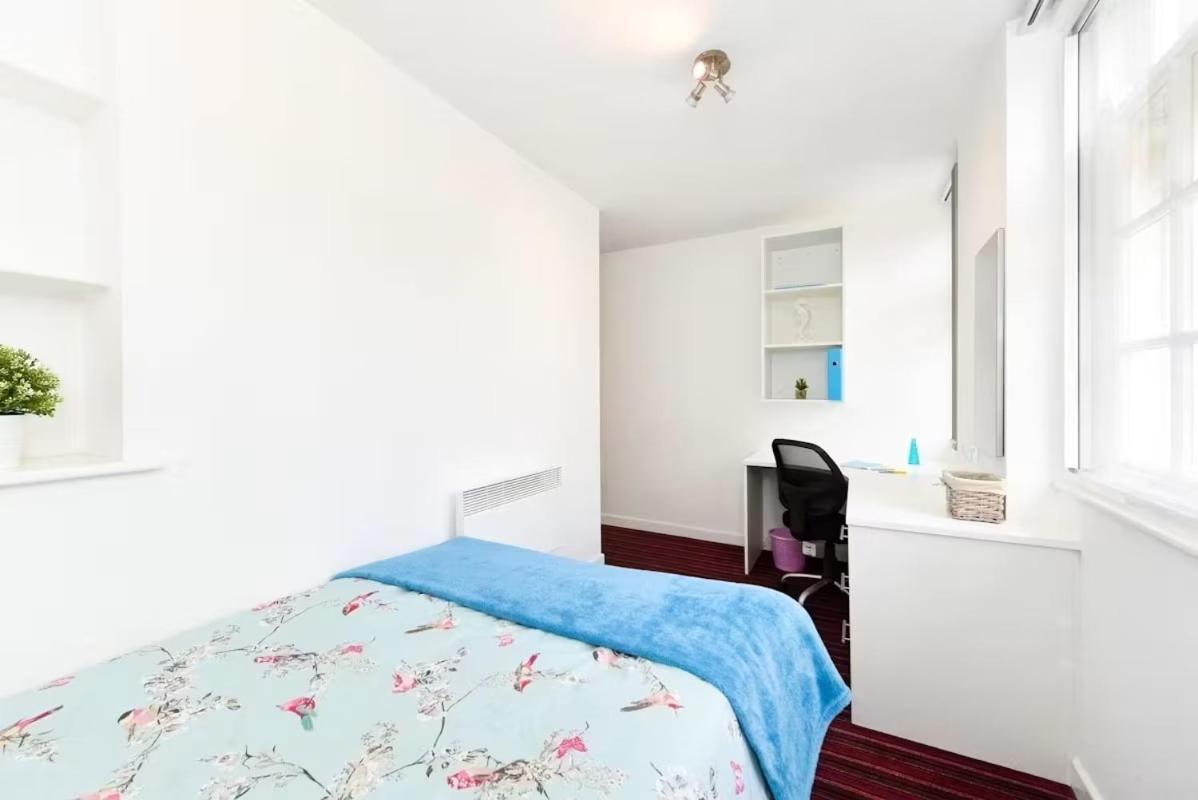 Private Ensuite at Newarke St