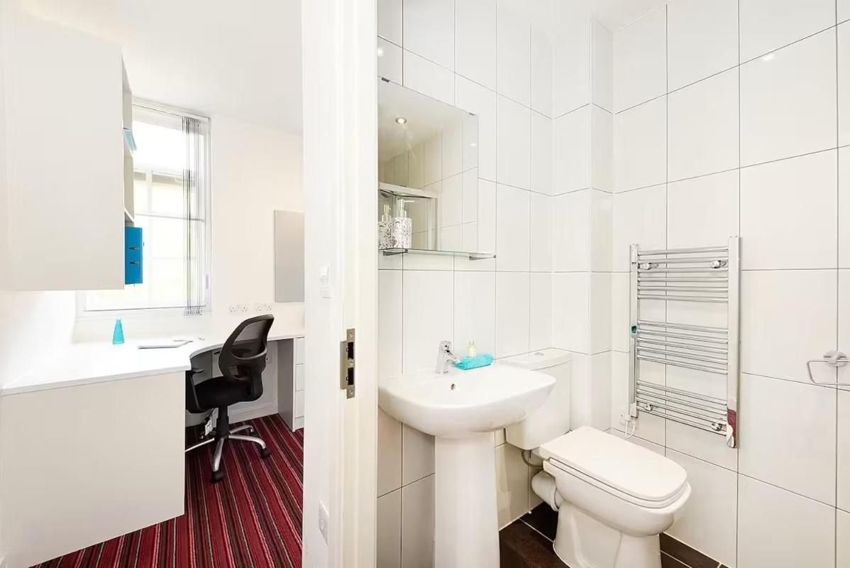 Private Ensuite at Newarke St