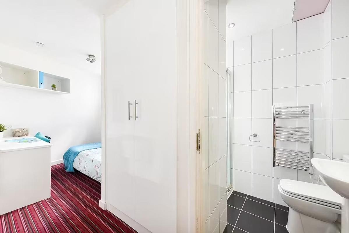 Private Ensuite at Newarke St