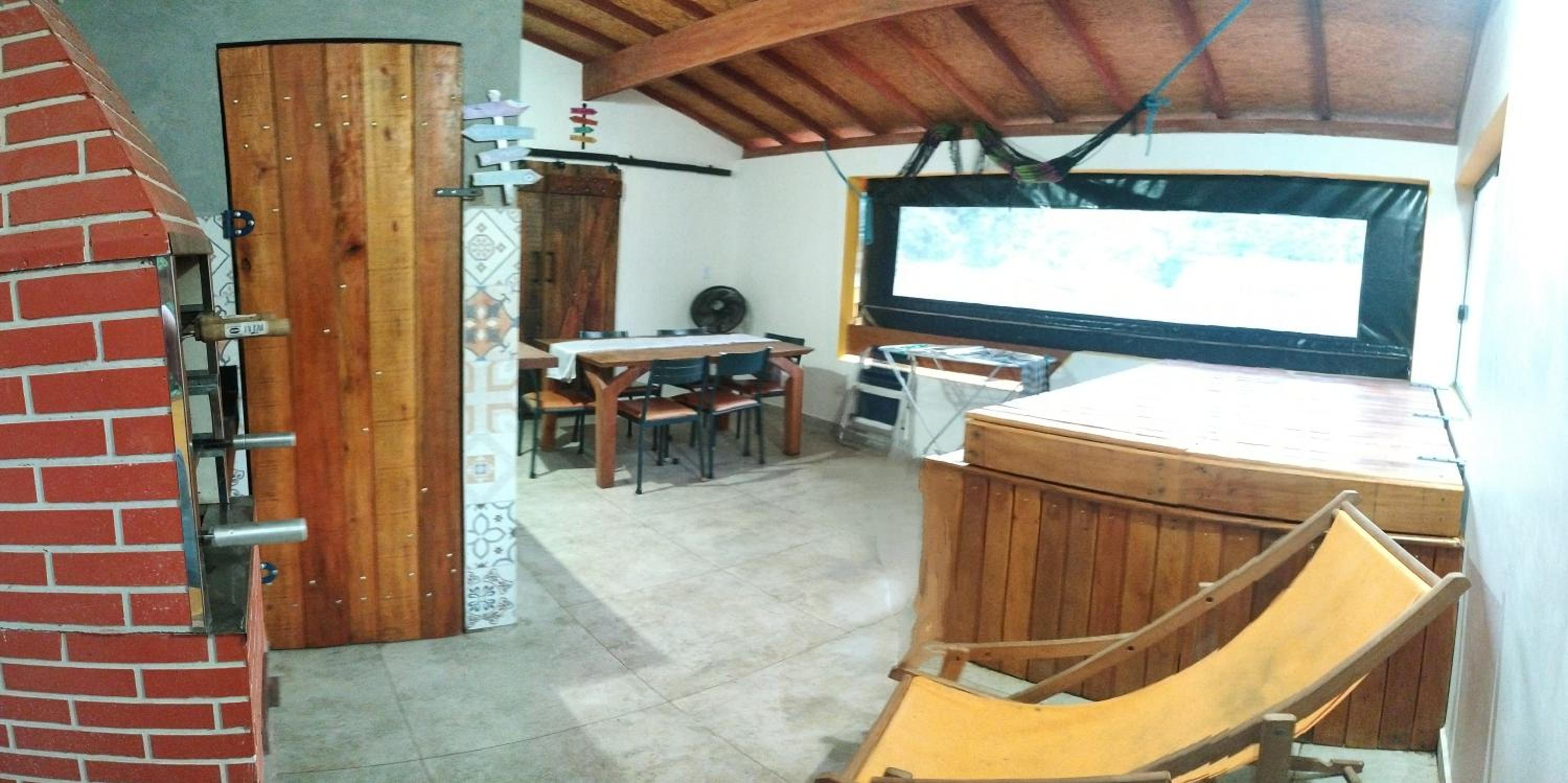 Casa com Jacuzzy aquecida e Piscina, próxima a praia ideal para famílias e casais